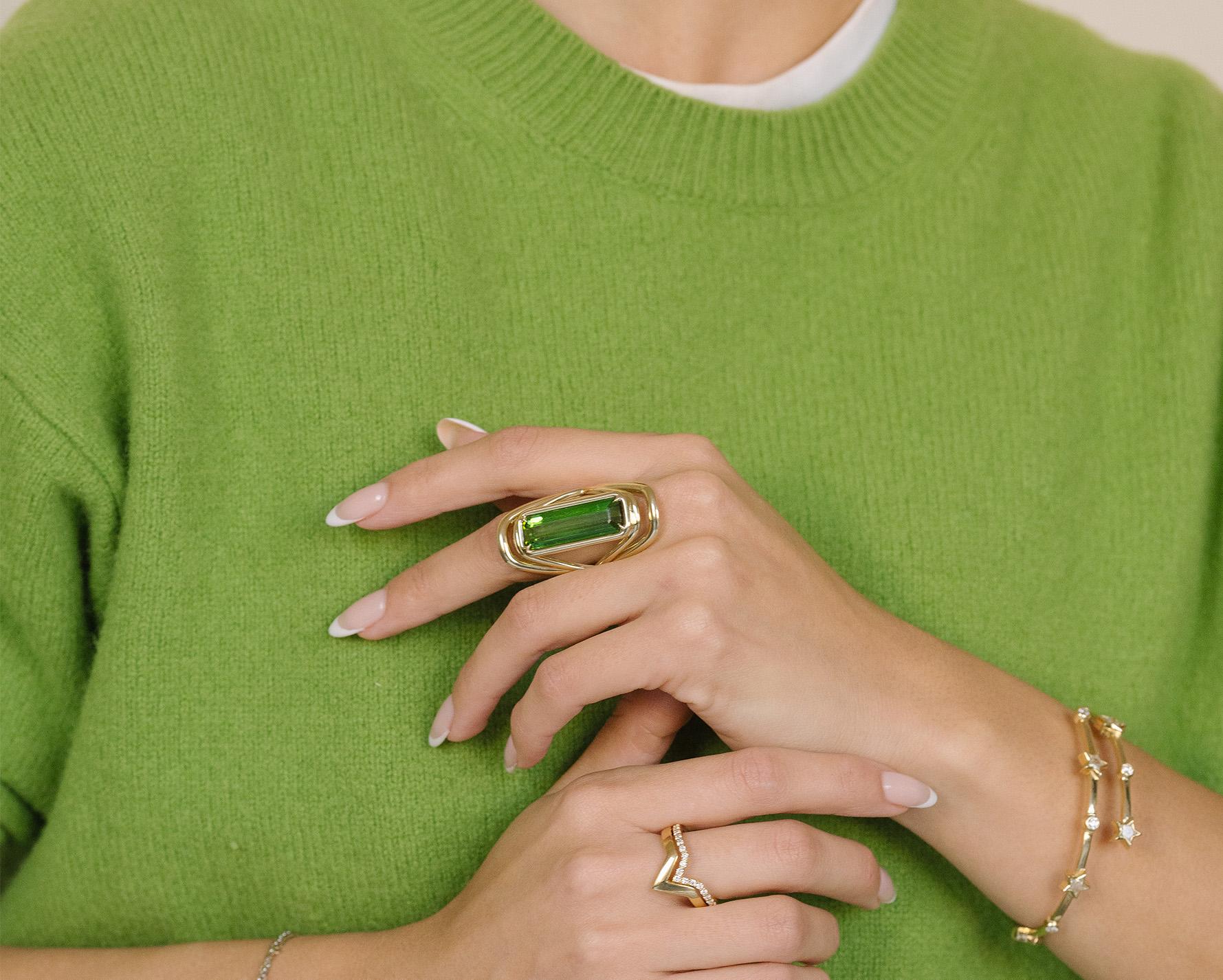 For Sale:  The Valentine Ring GIA 11ct Deep Green Tourmaline set with 18k Yellow Gold 3