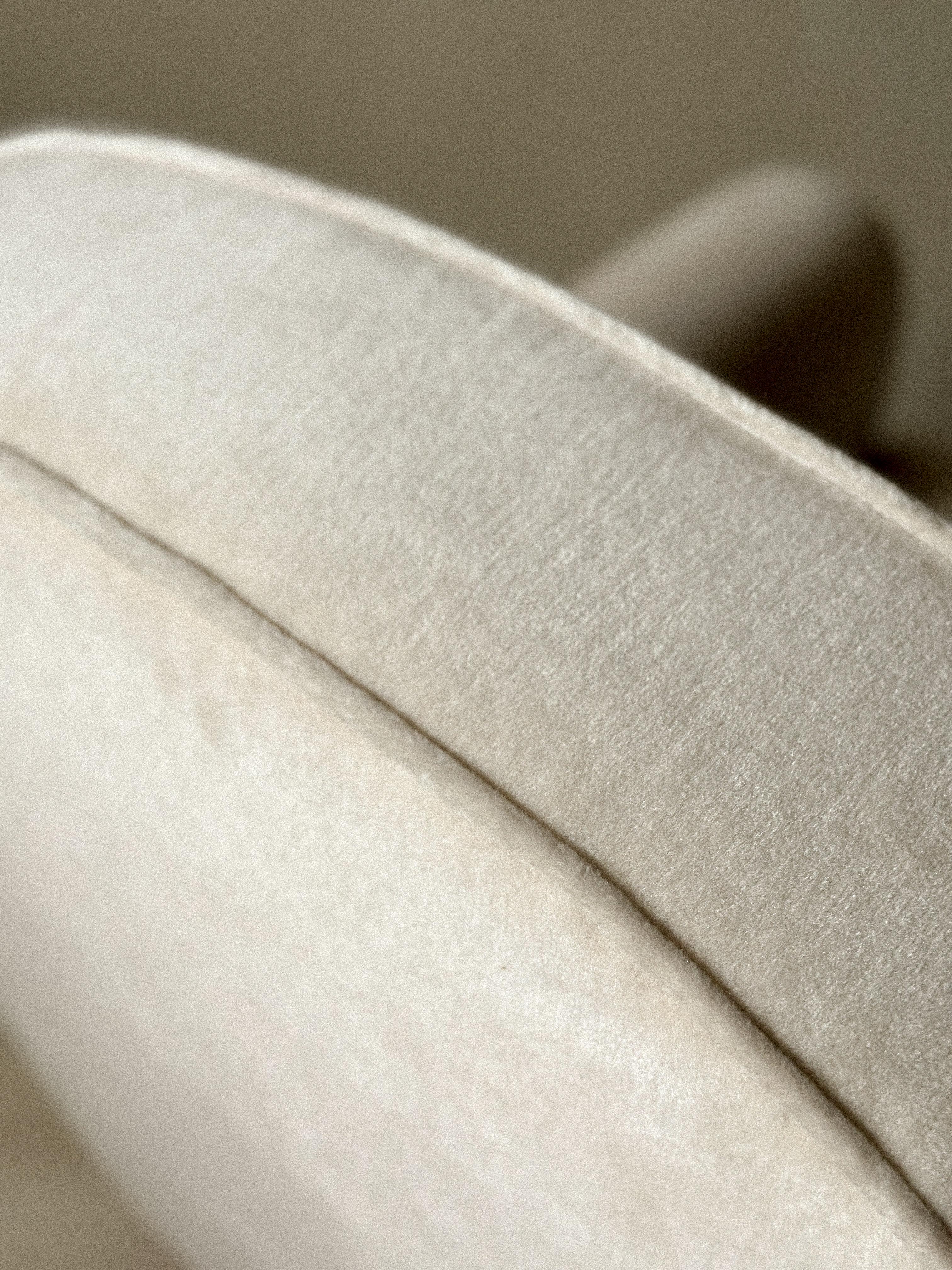 XXI secolo e contemporaneo La sedia Valette, design contemporaneo, realizzata a mano in Norvegia in vendita