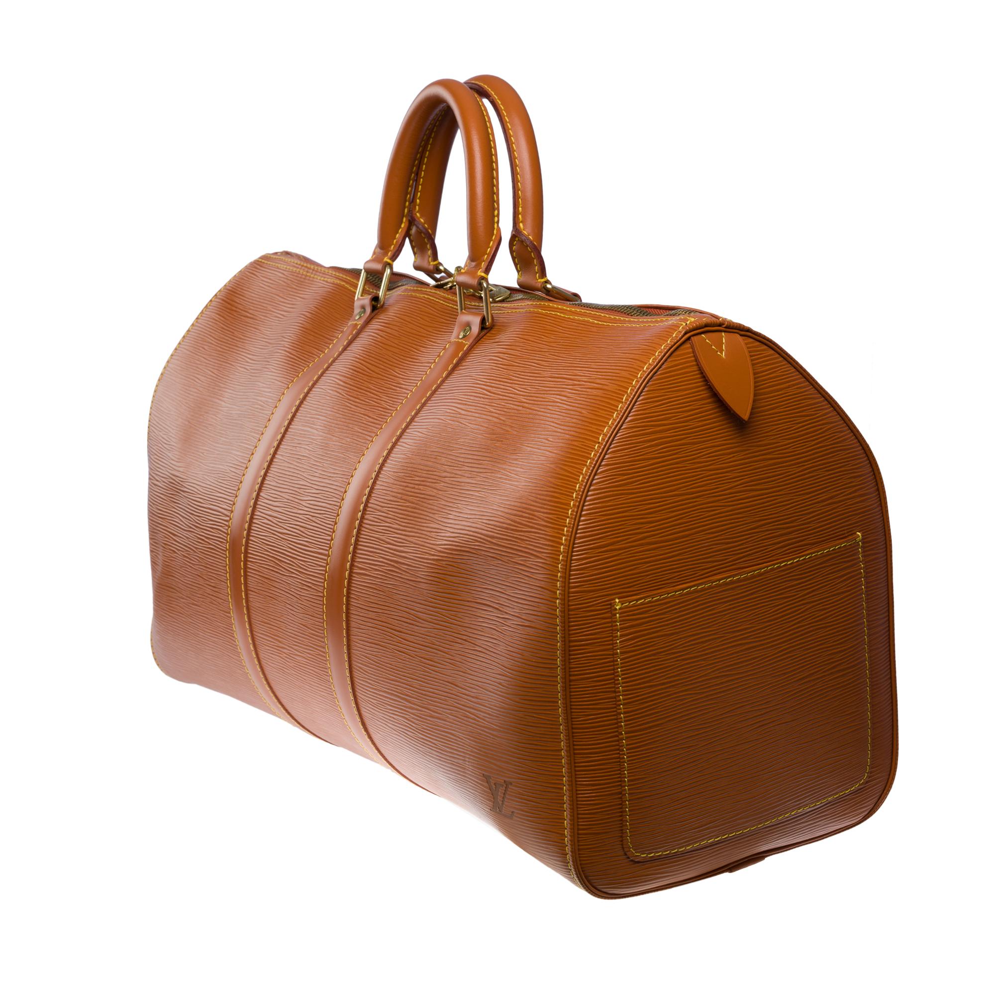 The very Chic Louis Vuitton Keepall 45 Travel bag in Cognac epi leather, GHW In Good Condition In Paris, IDF