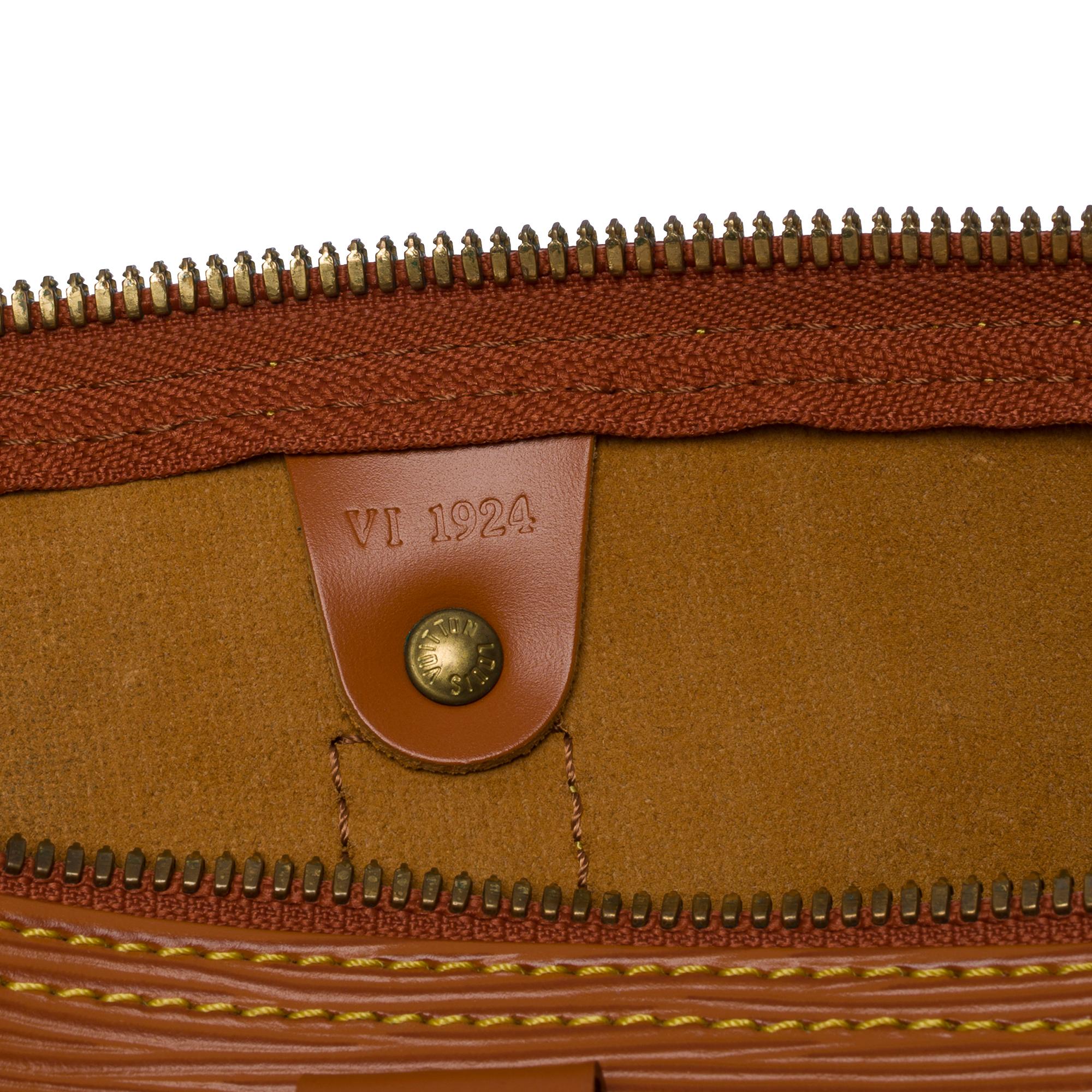 The very Chic Louis Vuitton Keepall 45 Travel bag in Cognac epi leather, GHW 2