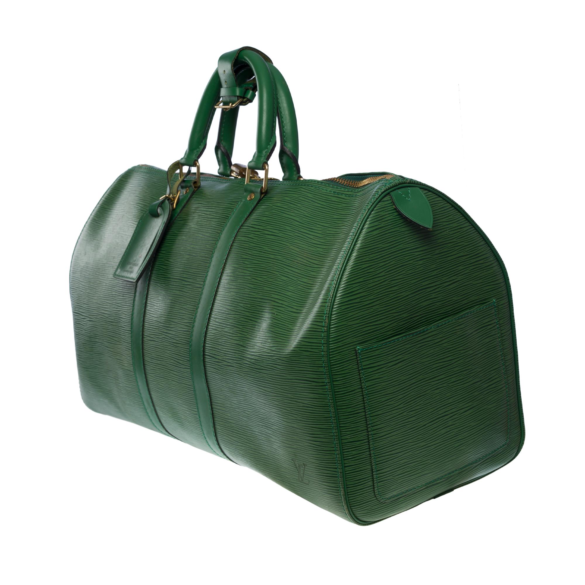 The very Chic Louis Vuitton Keepall 45 Travel bag in Green epi leather, GHW In Good Condition In Paris, IDF