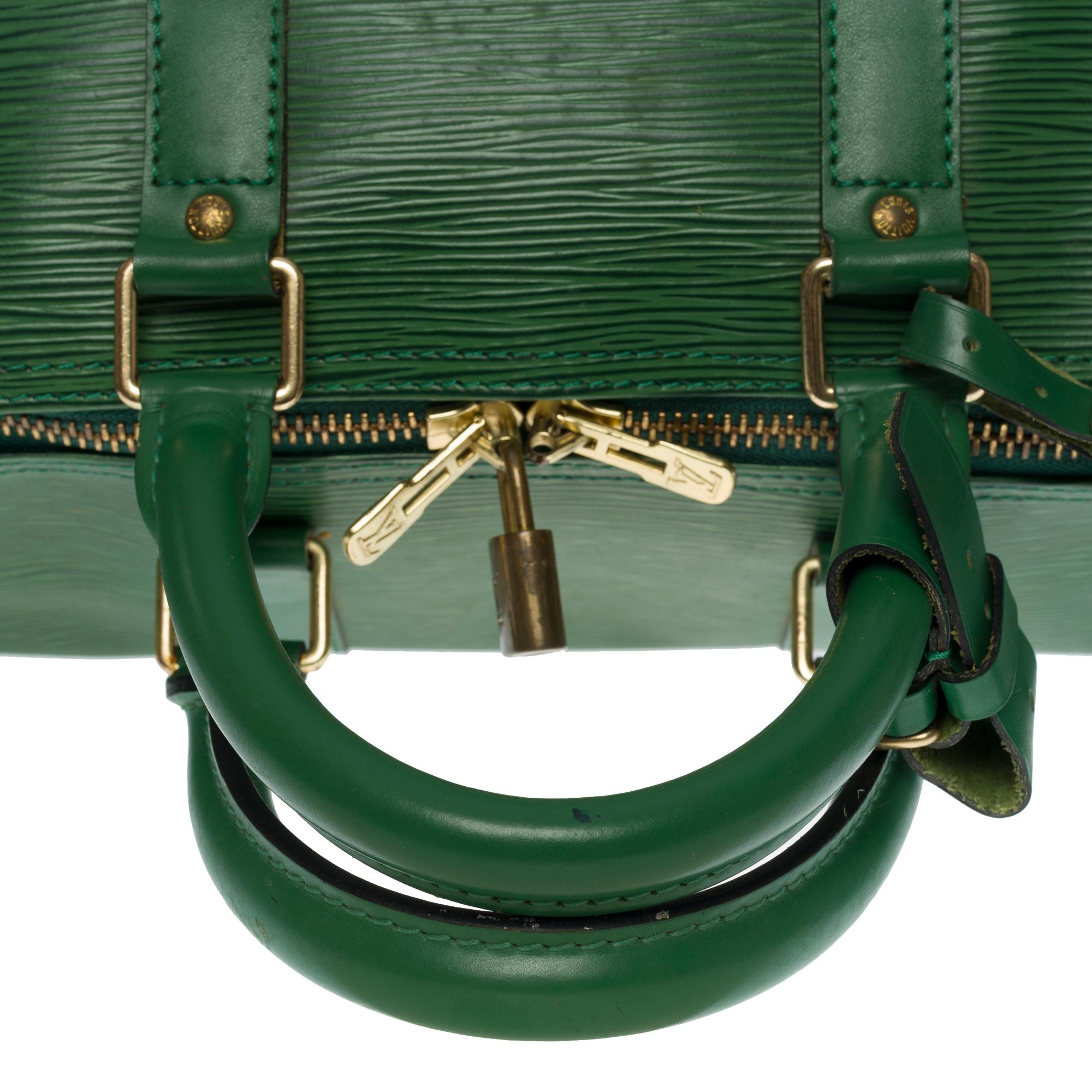 The very Chic Louis Vuitton Keepall 45 Travel bag in Green epi leather, GHW 4