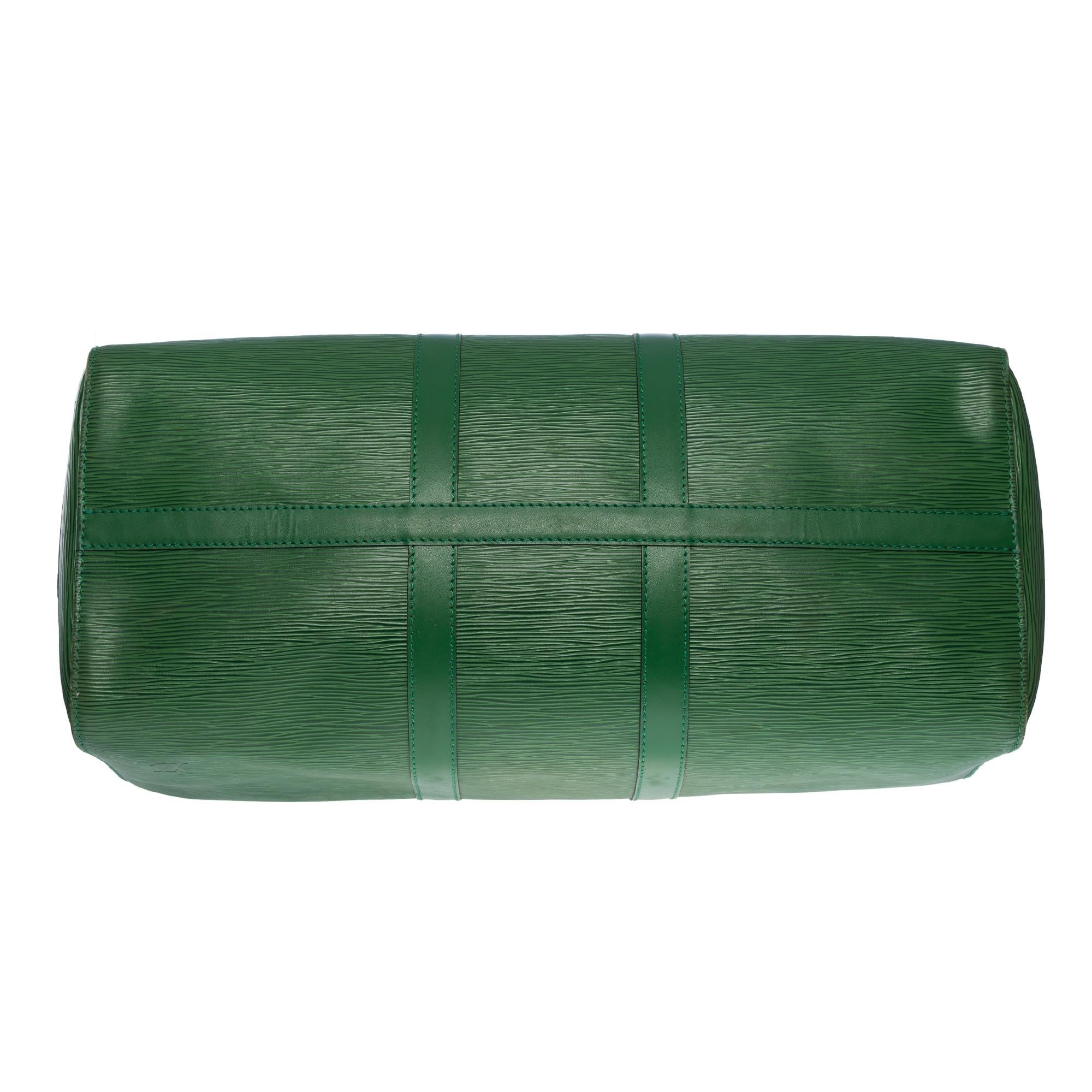 The very Chic Louis Vuitton Keepall 45 Travel bag in Green epi leather, GHW 5