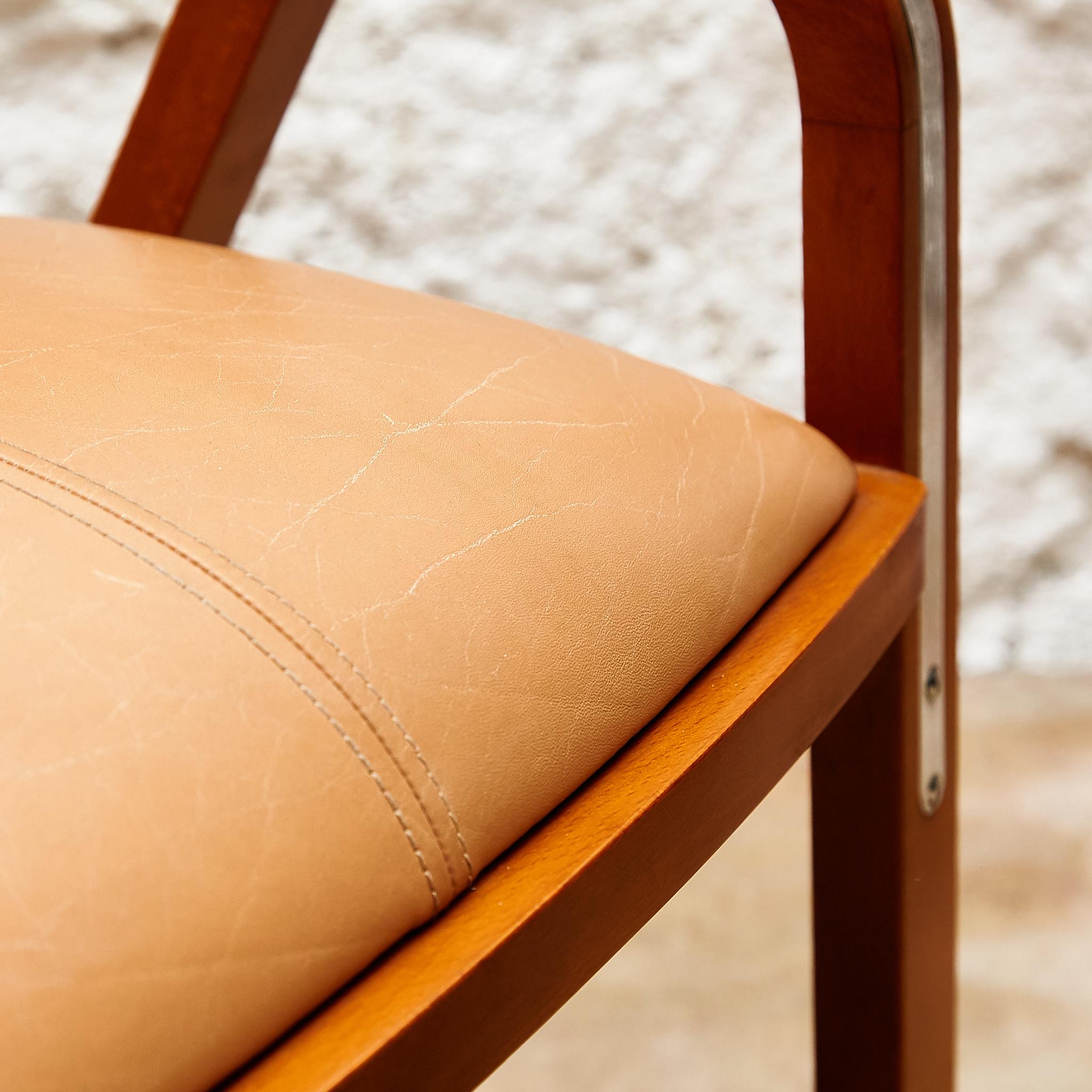 The Vintage 'Spinnaker' Chairs de Jamie Tresserra - Bois, Métal et Cuir en vente 2