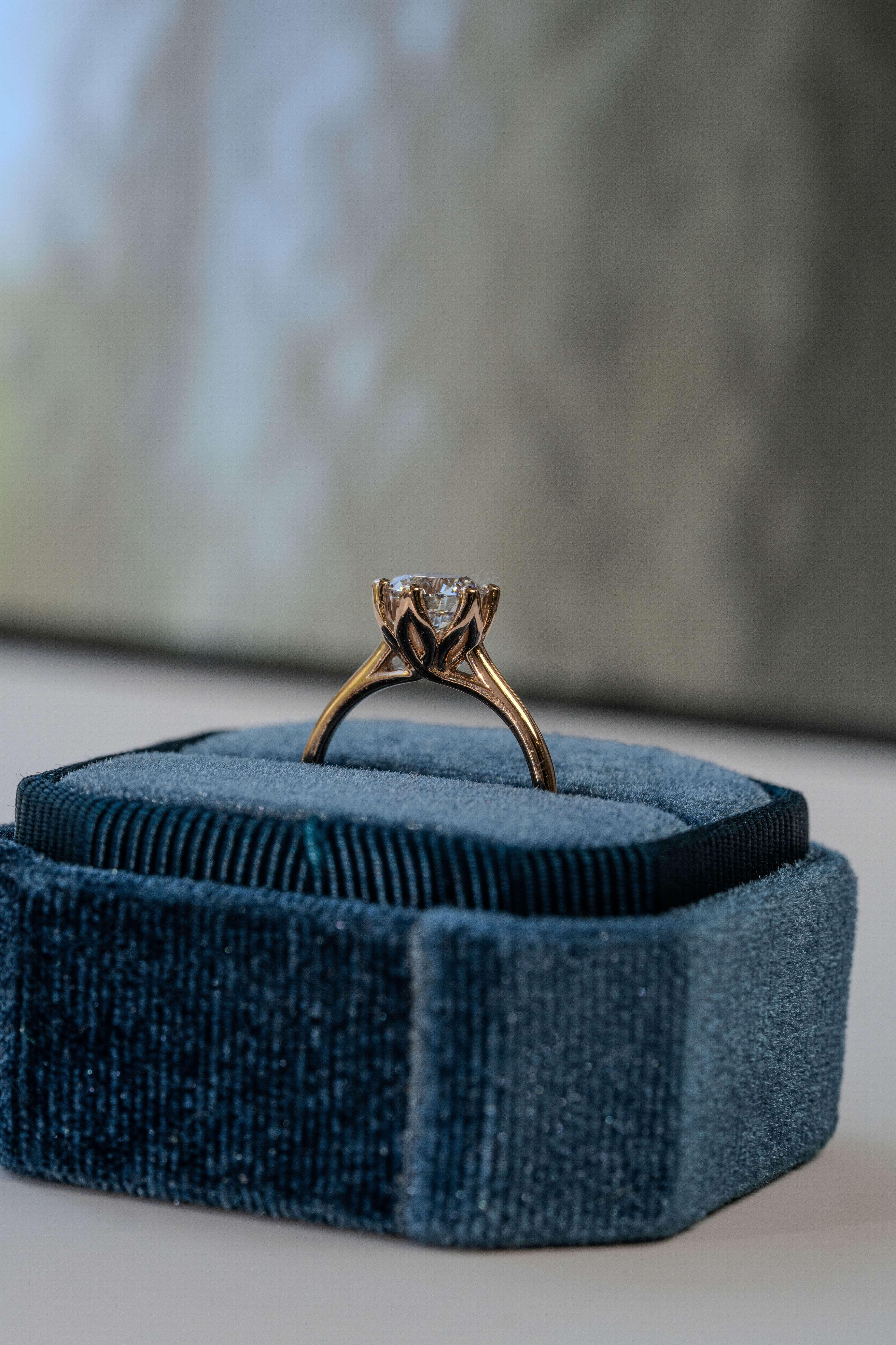 En vente :  La bague de fiançailles Violette 1,00 ct de diamant 8