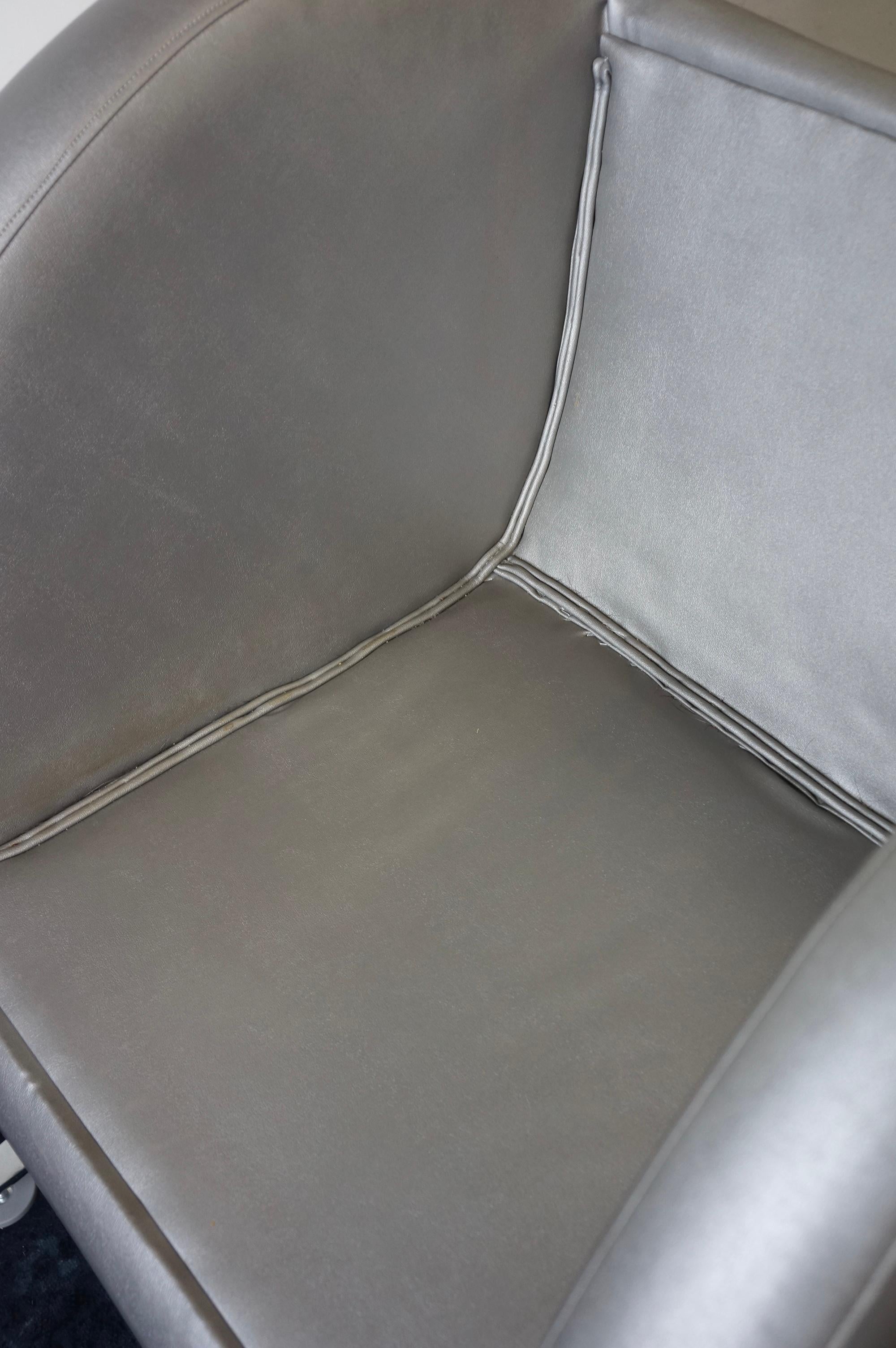 The virgola chair by Yaacov Kaufman for Arflex For Sale 5