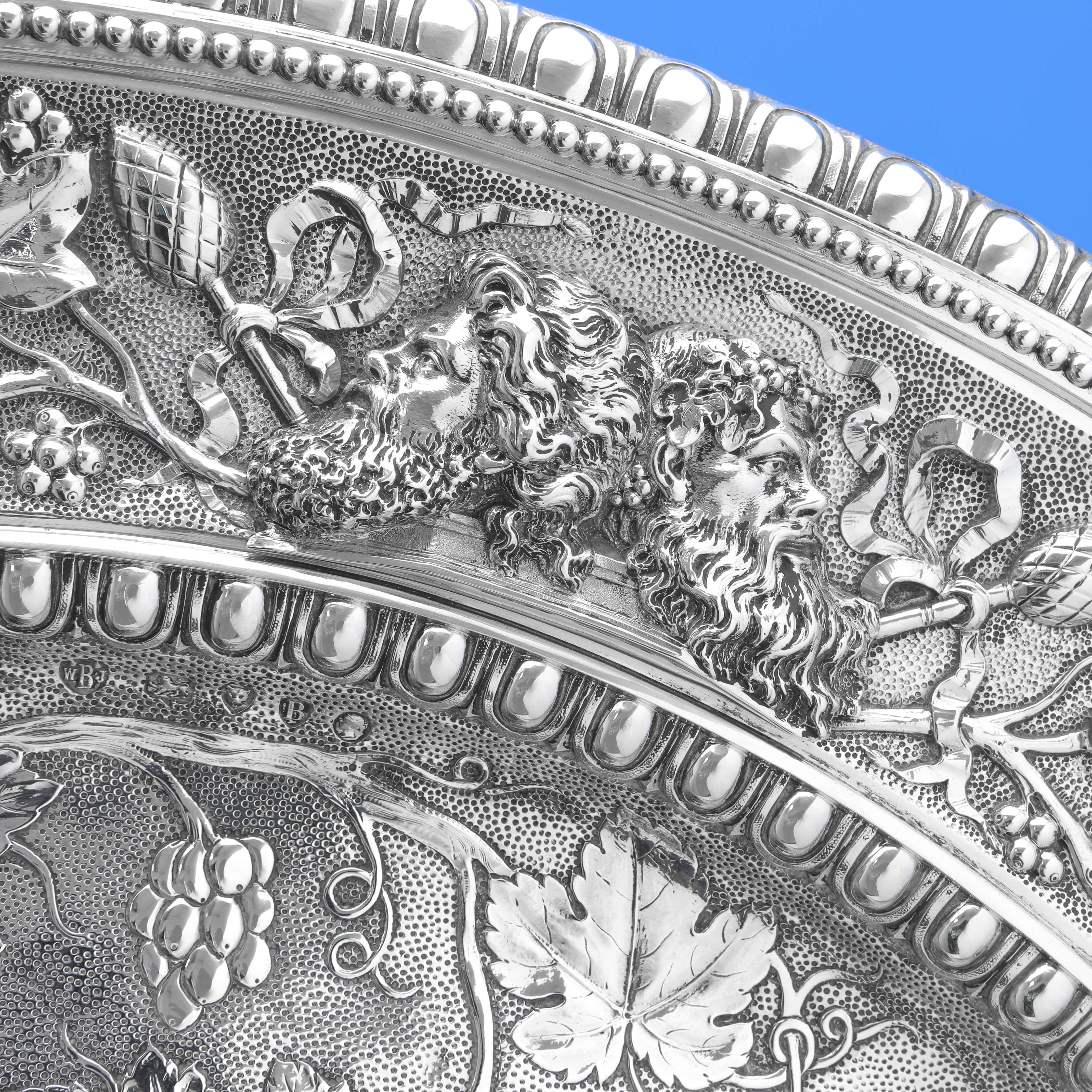 Cargador Warwick, plata de ley victoriana, Barnards, Londres, 1877 en Bueno estado para la venta en London, London