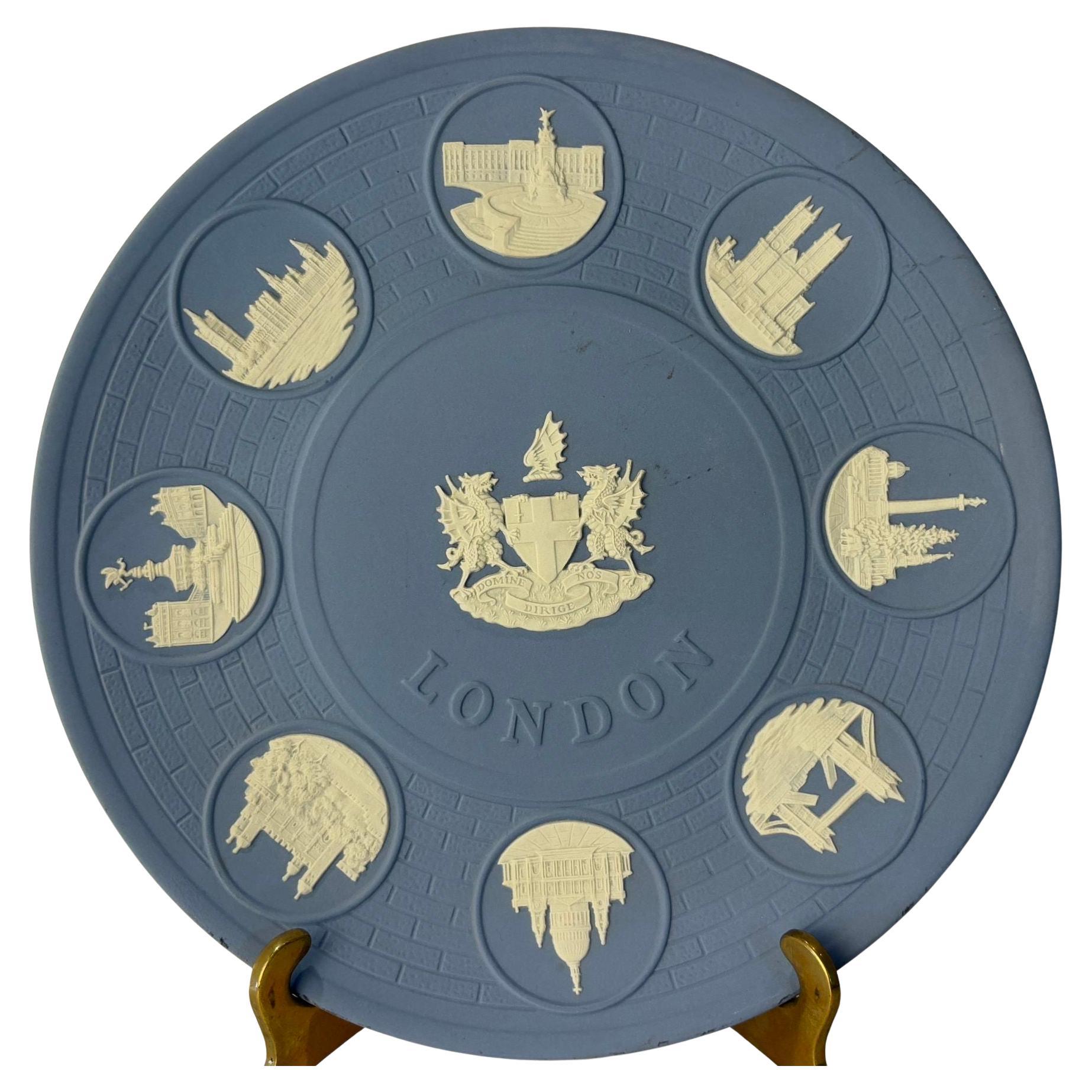 The Wedgwood London Landmark Reliefs Plate 1975 Pale Blue and White Jasper For Sale
