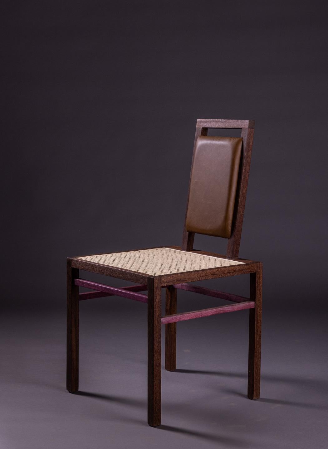 Der Eccentric Chair aus massivem Sucupira-Holz und lila Herzholz (Moderne) im Angebot