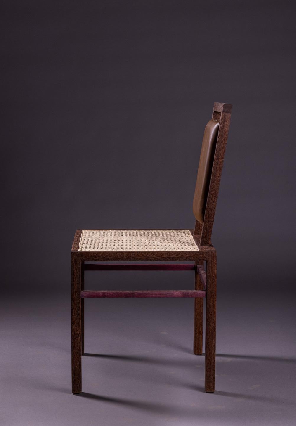 Der Eccentric Chair aus massivem Sucupira-Holz und lila Herzholz (Brasilianisch) im Angebot