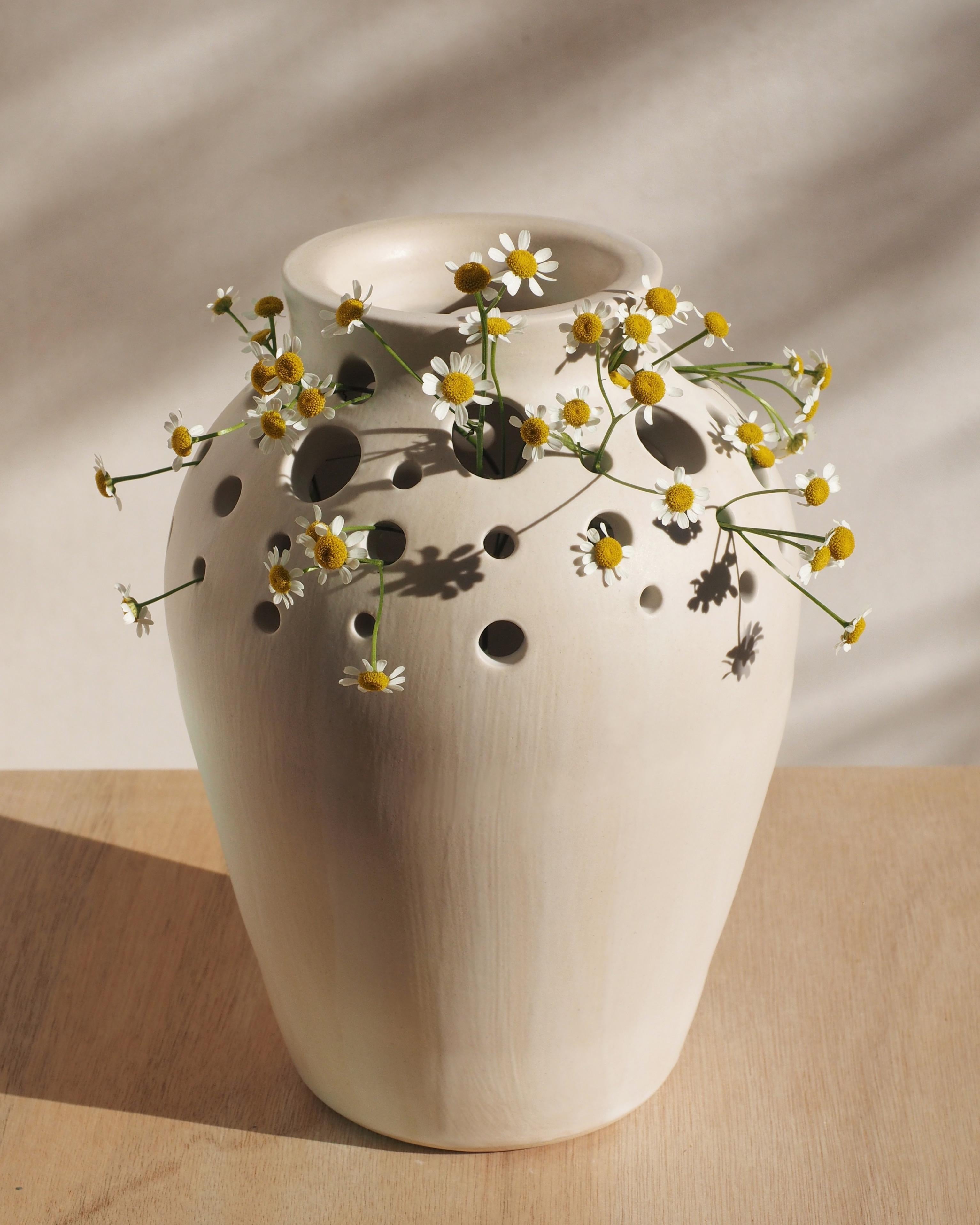 Hand-Carved “The White Hole” white stoneware vase hand made in Ibiza by Laura de Grinyo For Sale