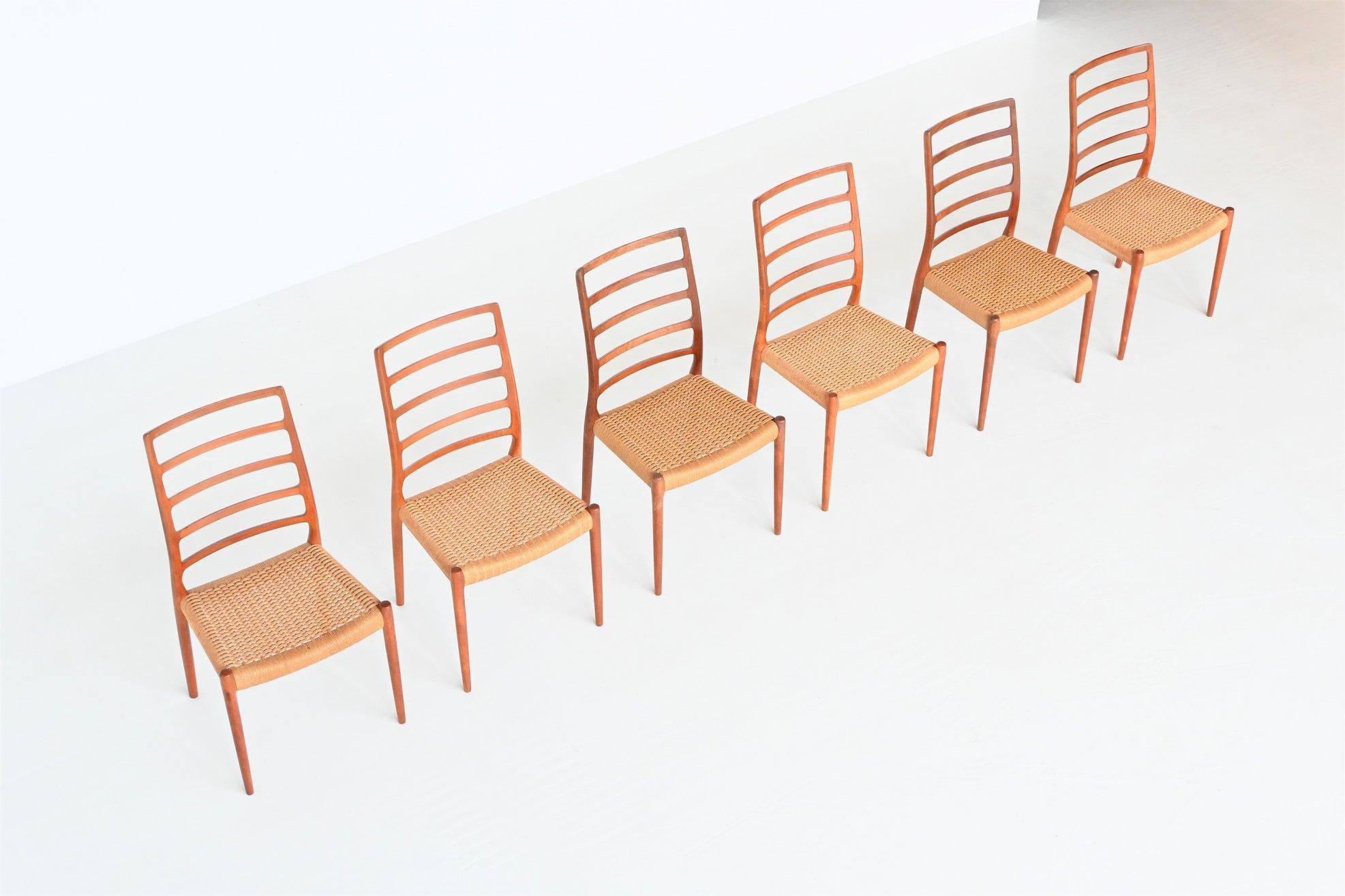 Niels Otto Moller dining chairs model 82 teak Denmark 1971 In Good Condition In Etten-Leur, NL