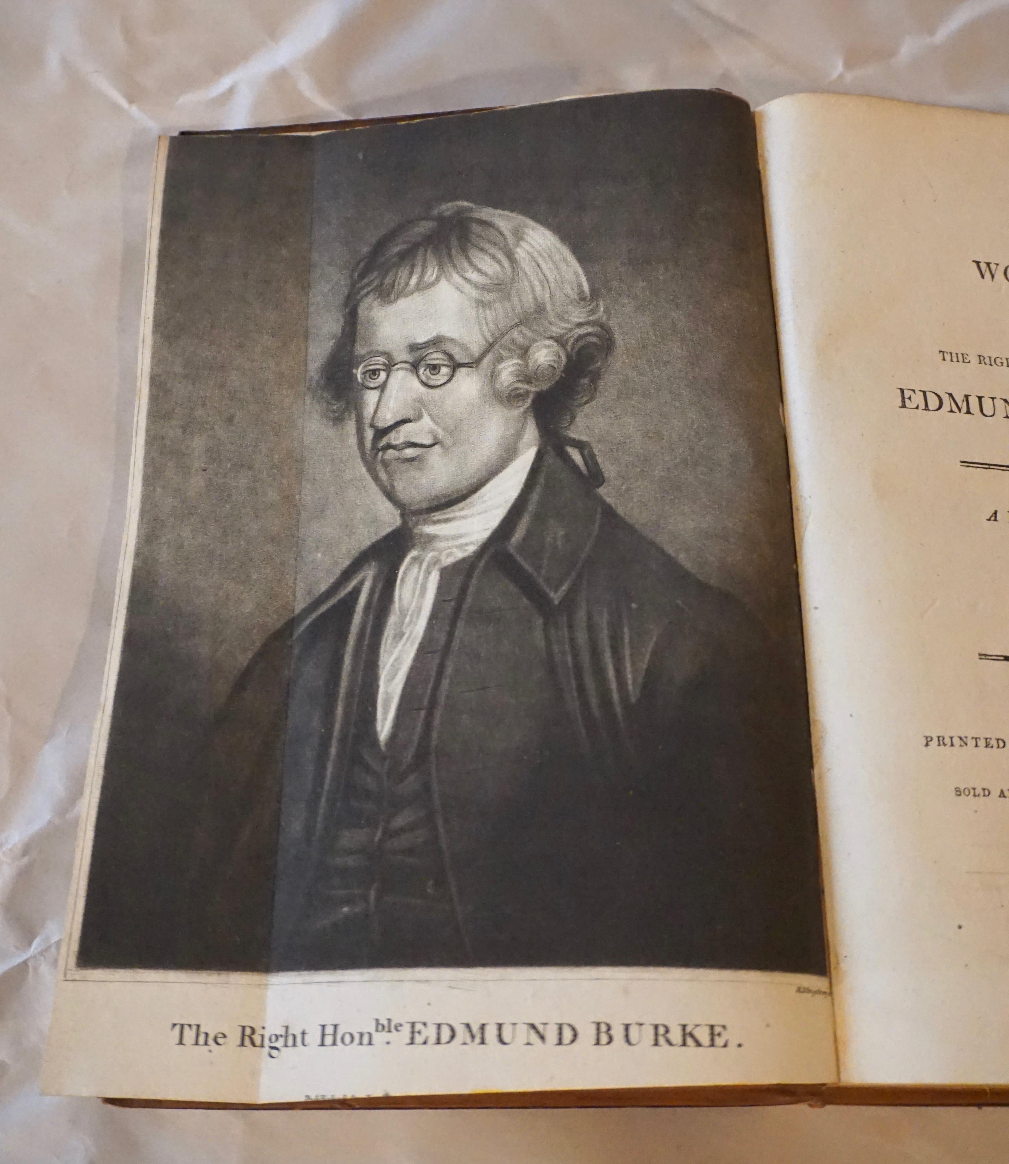 Les œuvres d'Edmund Burke dans huit volumes reliés en cuir publiés en 1808 en vente 1