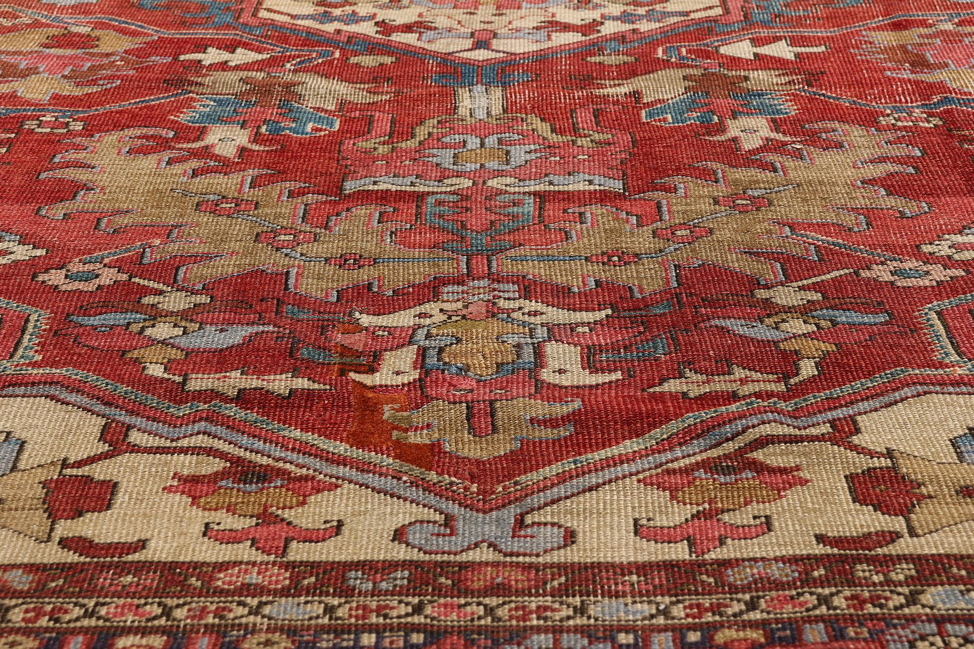 La dynastie tissée : Tapis serapi persan de la fin du XIXe siècle d'une élégance aristocratique en vente 1