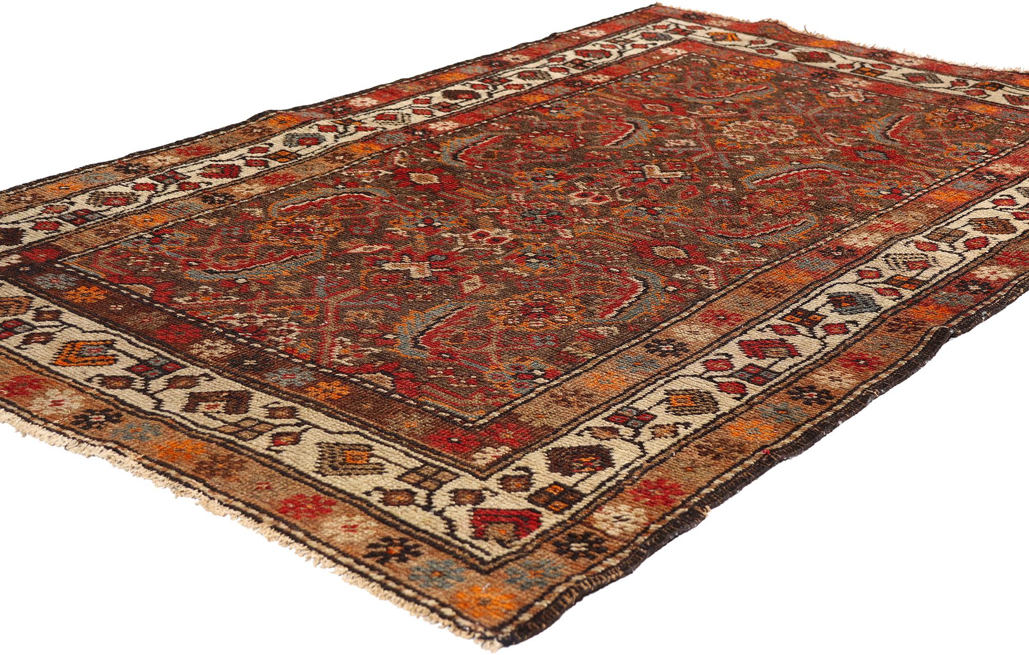 79308 Antiker persischer Malayer-Teppich des späten 19. Jahrhunderts, 03'06 x 05'08. In der Dämmerung des 19. Jahrhunderts, als die persische Weberei ihren poetischen Höhepunkt erreichte, wurde dieser handgeknüpfte Teppich aus Wolle von Malayer zu