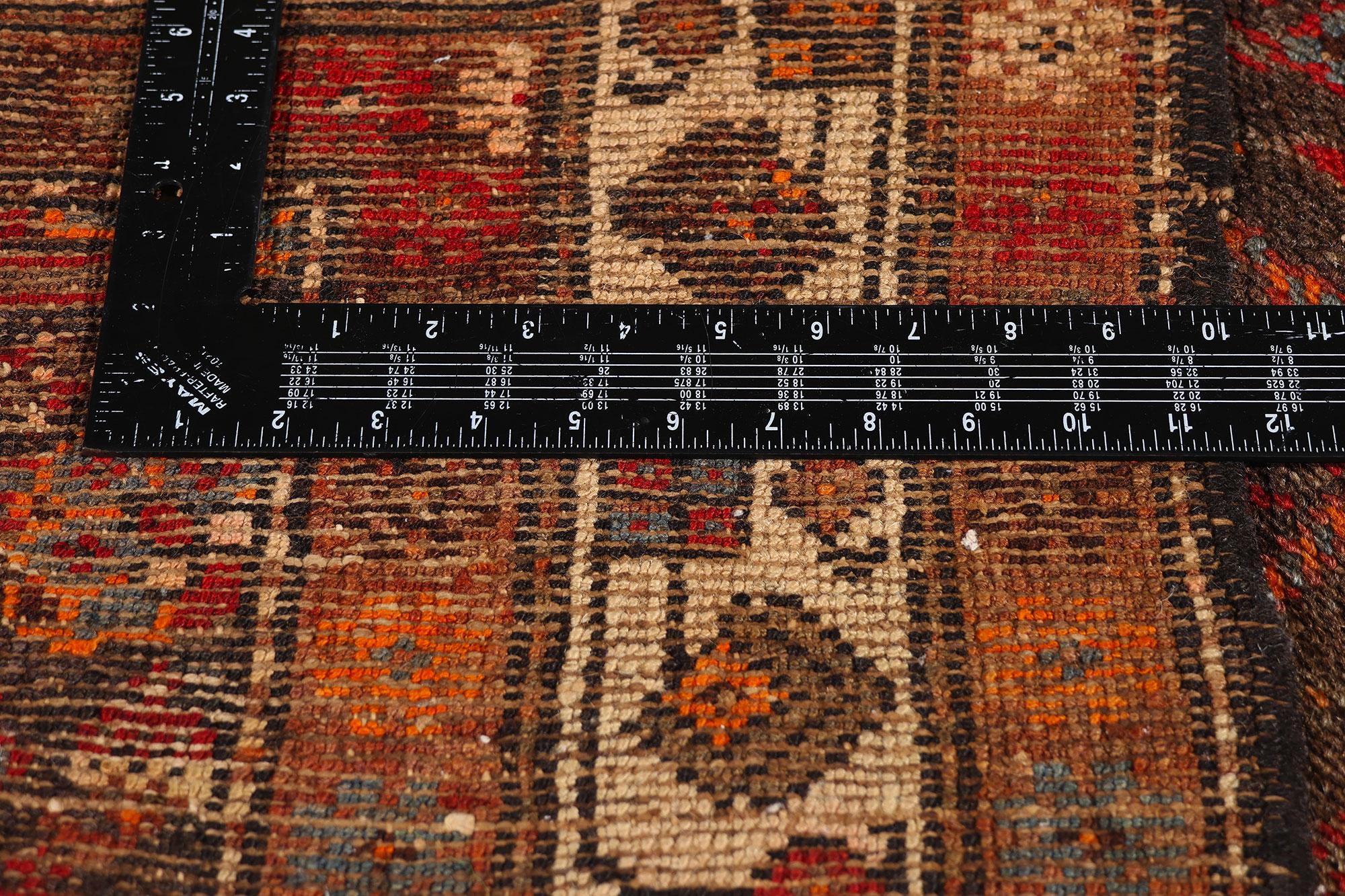 Die gewebte Nocturne: Ein persischer Malayer-Teppich aus dem späten 19. Jahrhundert von Herati Eleg im Angebot 1