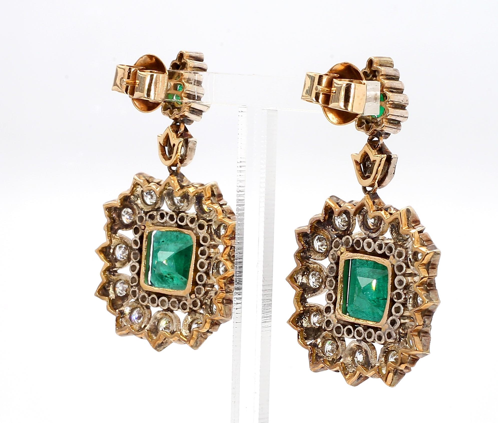 The York - 16.1 Carat Zambian Emerald and 5.4 Carat Diamond Earrings 18K Gold For Sale 3