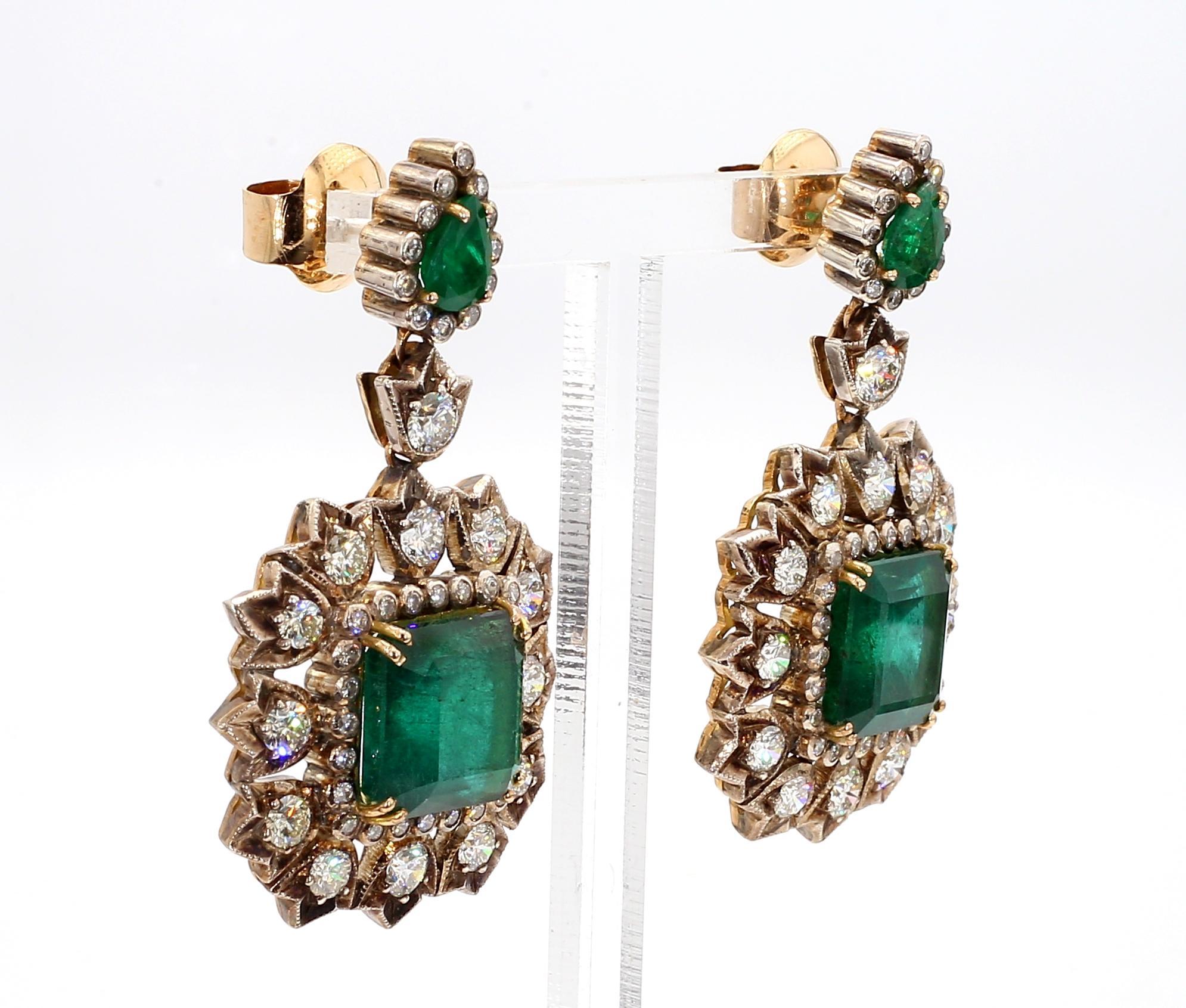 The York - 16.1 Carat Zambian Emerald and 5.4 Carat Diamond Earrings 18K Gold For Sale 4