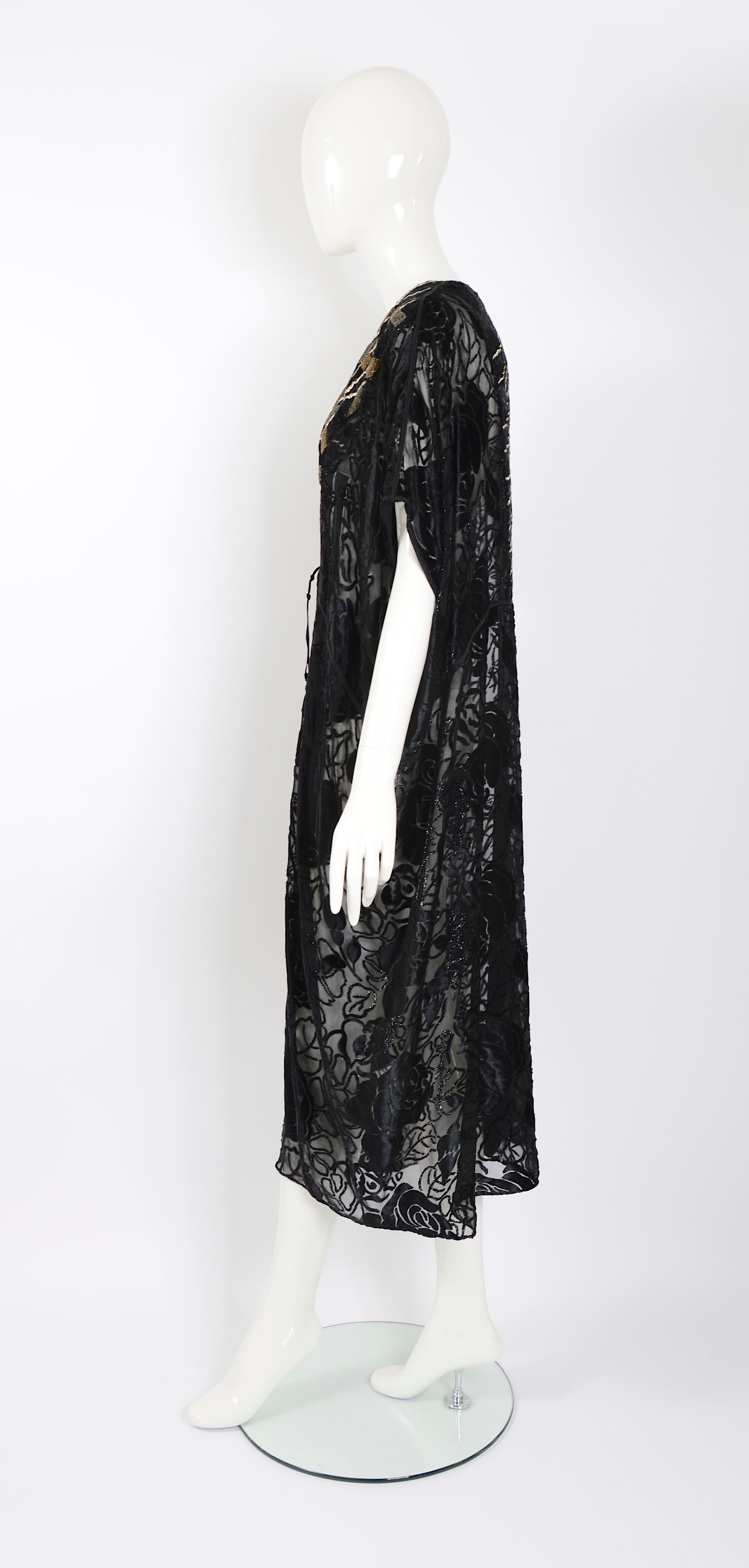 Title: Thea Porter couture vintage 1977 black silk cut velvet embroidered abaya  For Sale 5