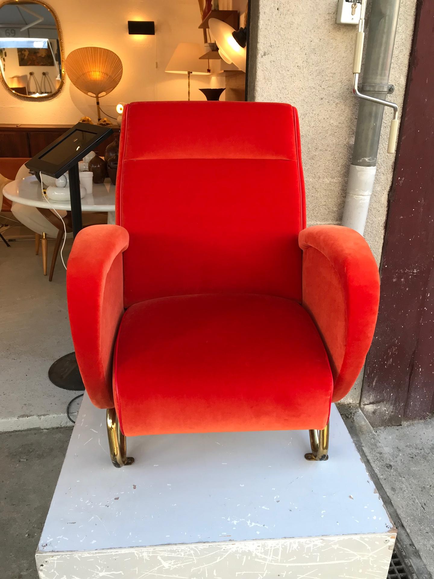 Rare armchair with original cover from the Rai Auditoriums in Turin - Design by Carlo Mollino, 1951. The armchair features the original velvet cover and brass base.
Reupholstered with Kvadrat Raf Simon velvet. Original used velvet will be joined