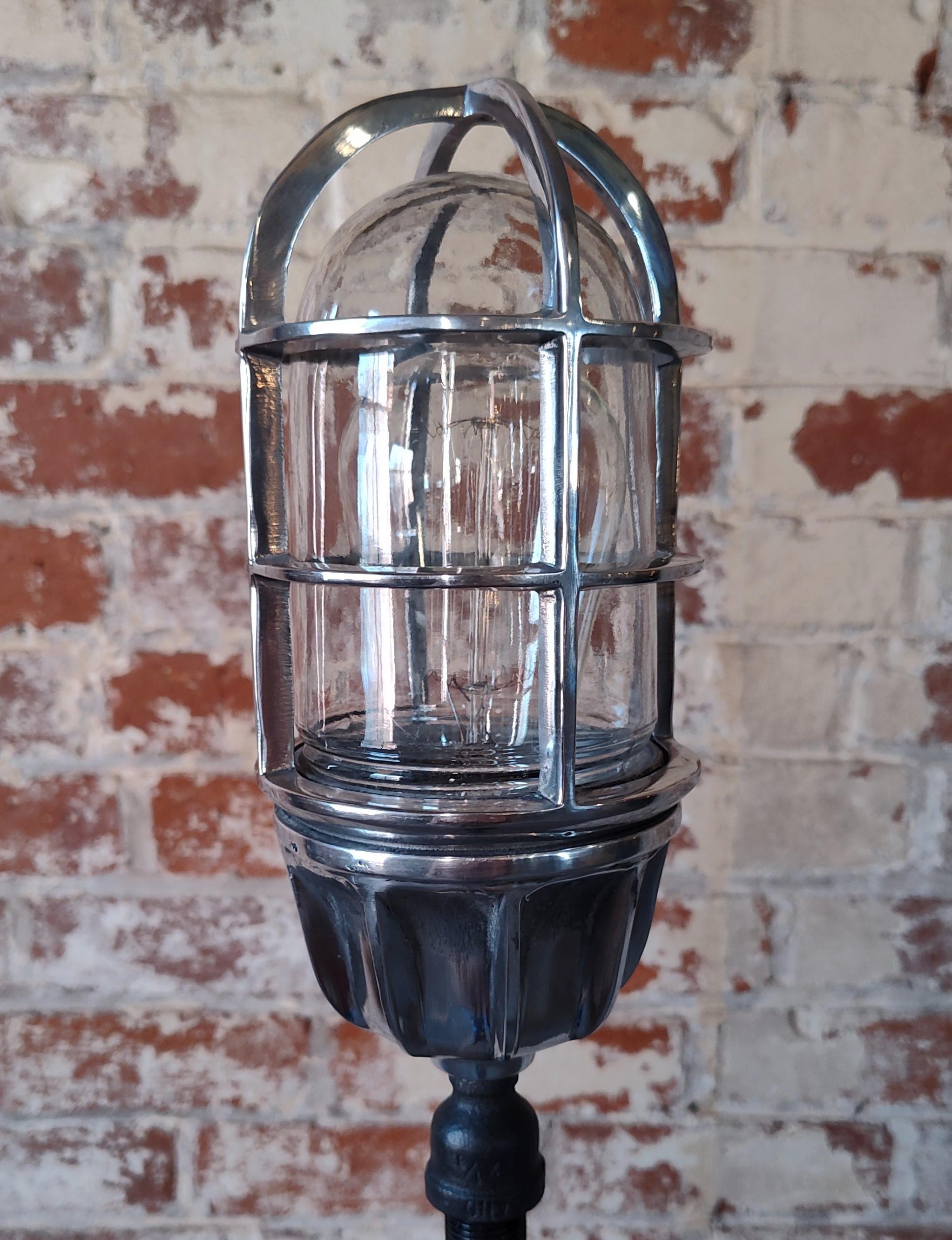 Theater Ghost Light / Floor Lamp In Good Condition In Oakville, CT