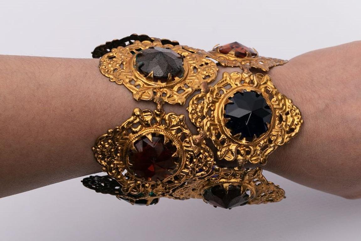 Theater Golden Cuff Bracelet, Circa 1920-1930's For Sale 4