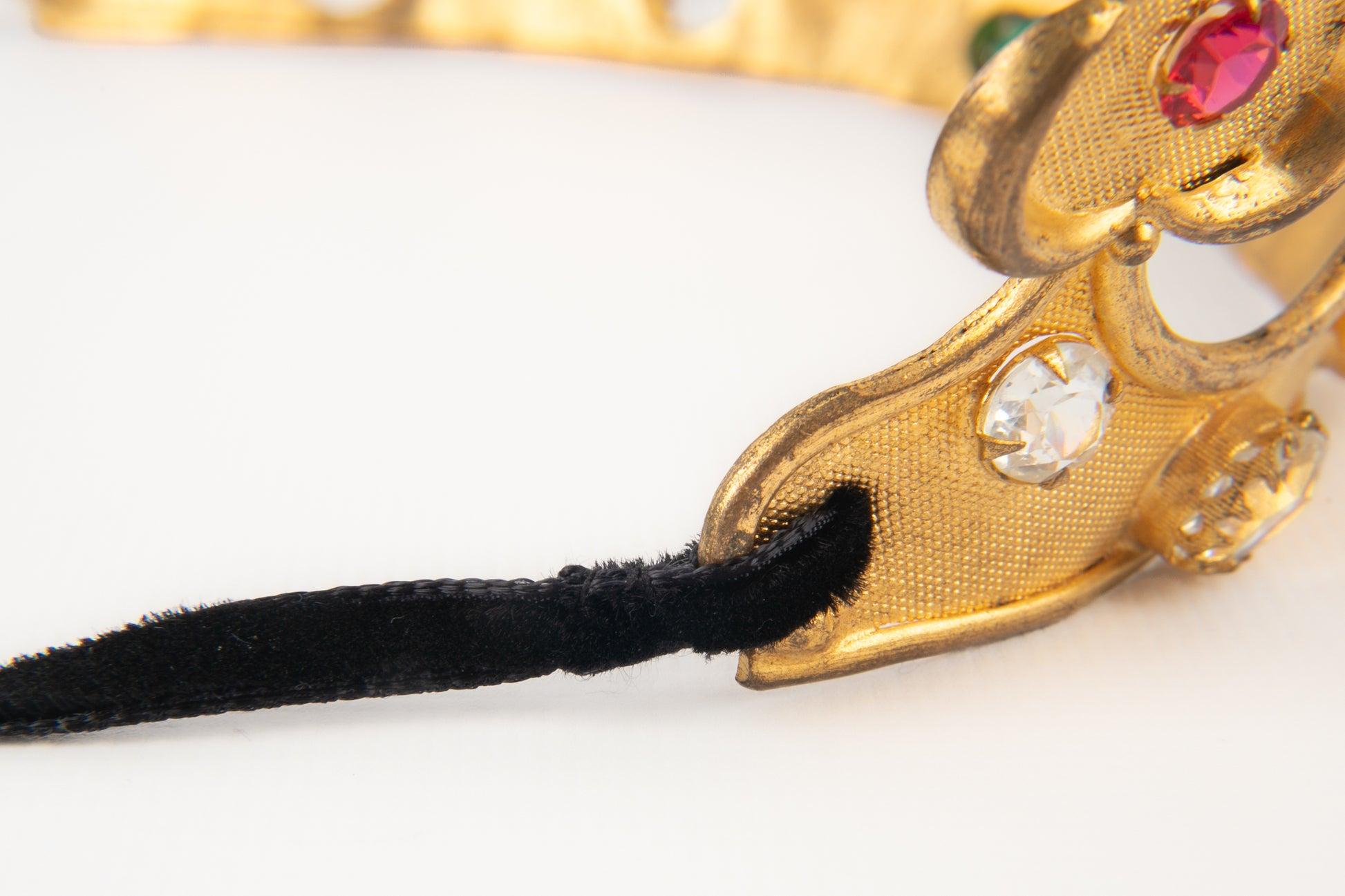 Théâtre Couronne de théâtre en métal doré avec strass multicolores en vente 3