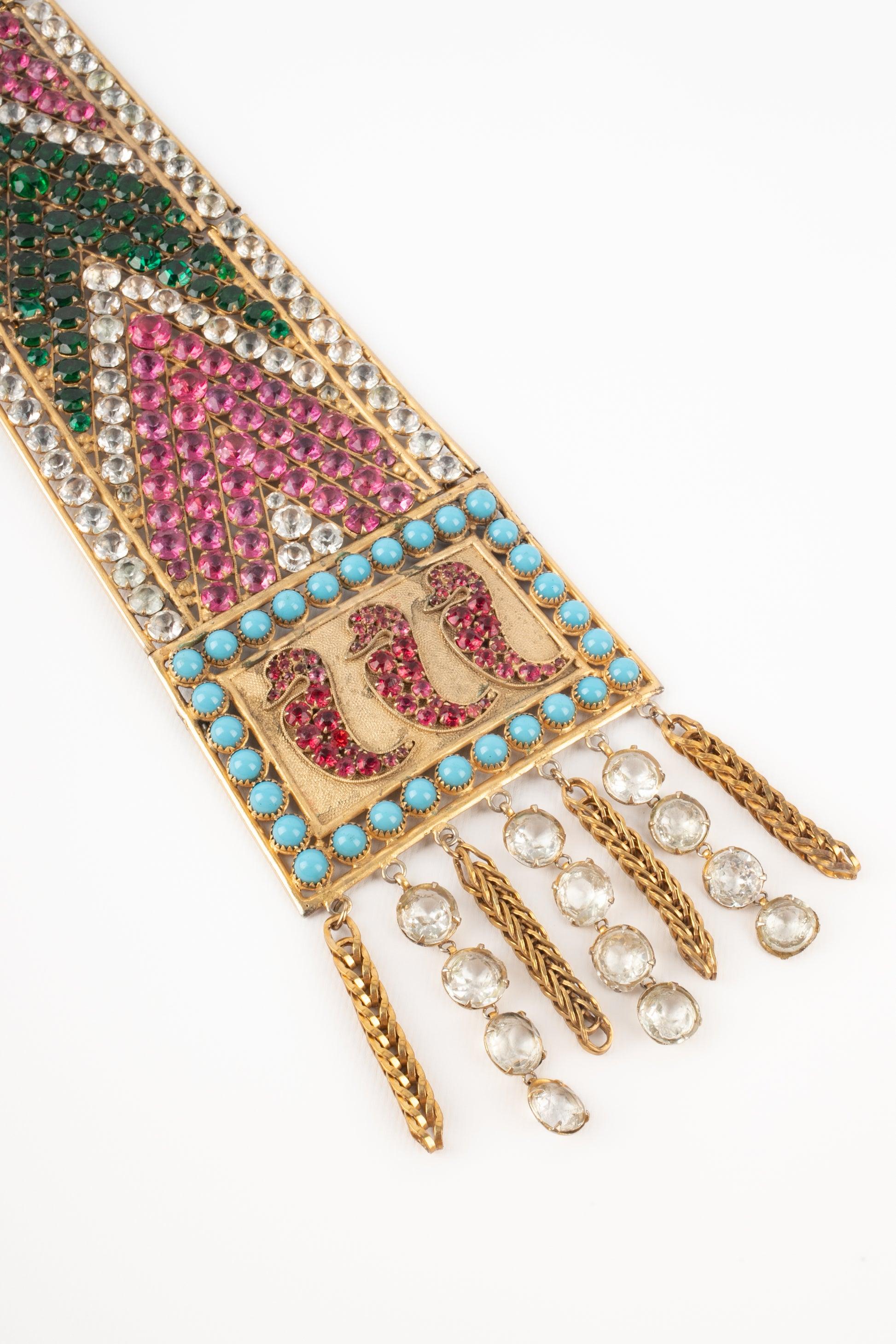 Theater Golden Metal Drama Necklace, 1930s In Good Condition For Sale In SAINT-OUEN-SUR-SEINE, FR