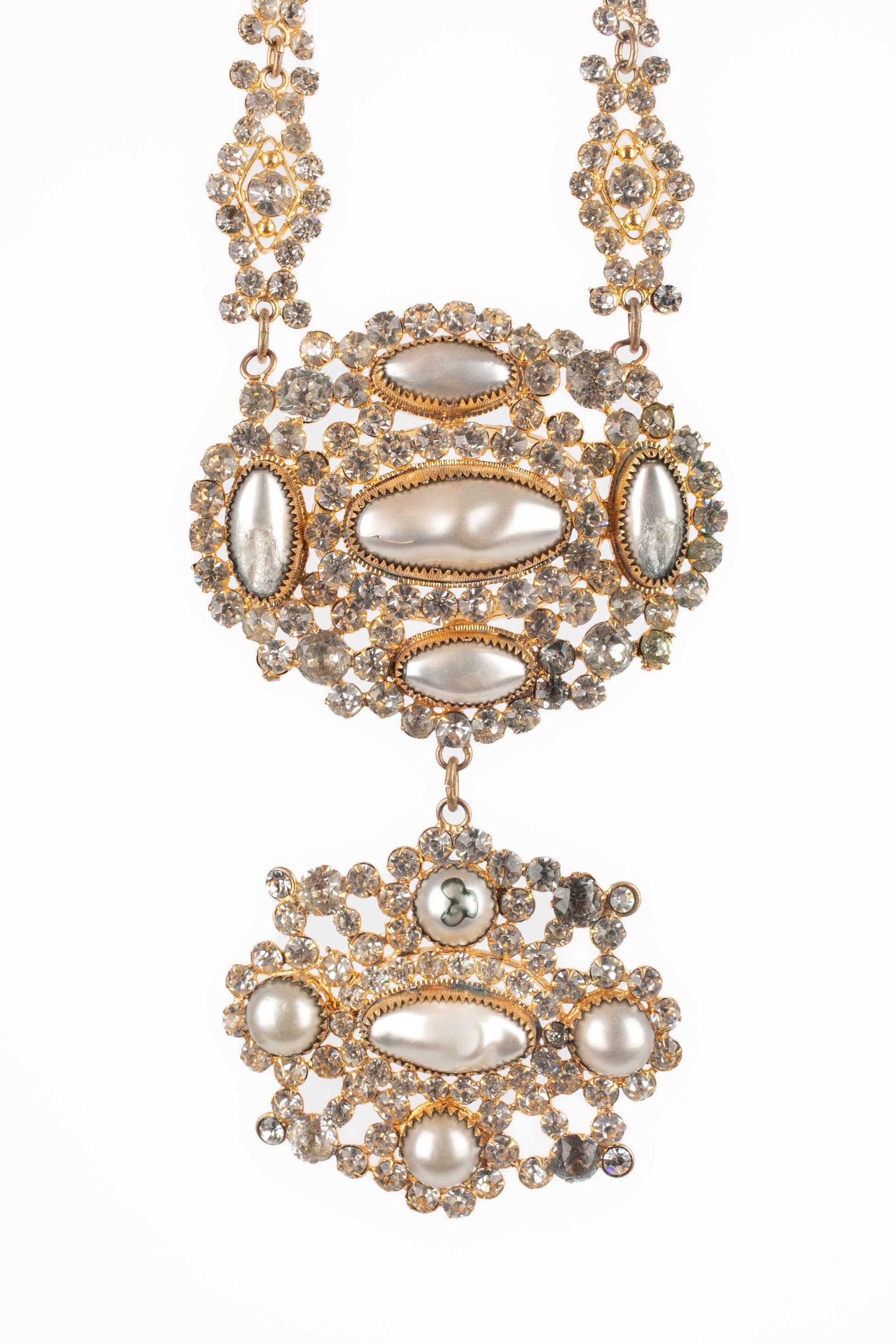 Collar Teatro Drama Metal Dorado con Pedrería en Bueno estado para la venta en SAINT-OUEN-SUR-SEINE, FR