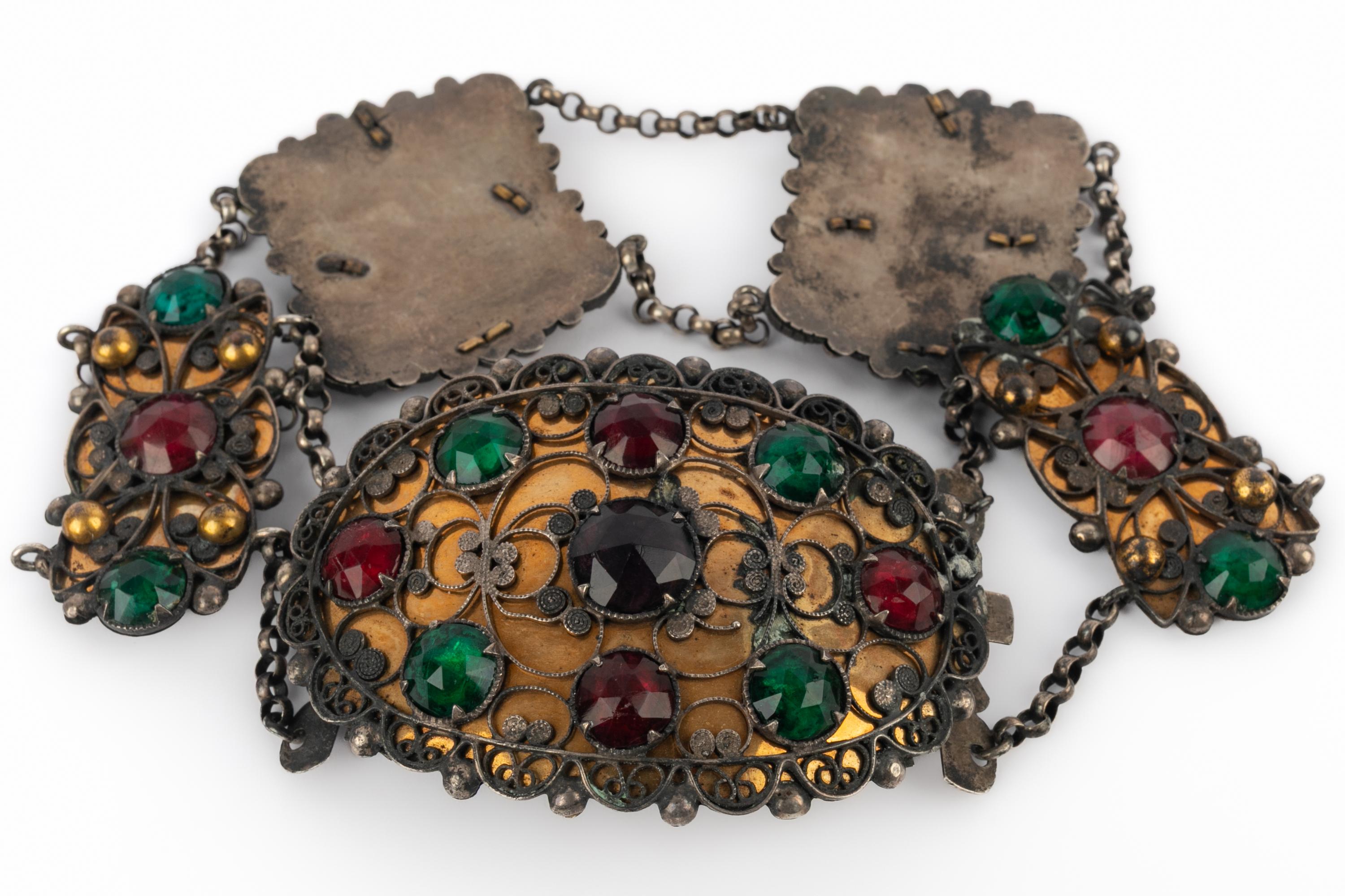 Collana teatrale anni '20 in vendita 1