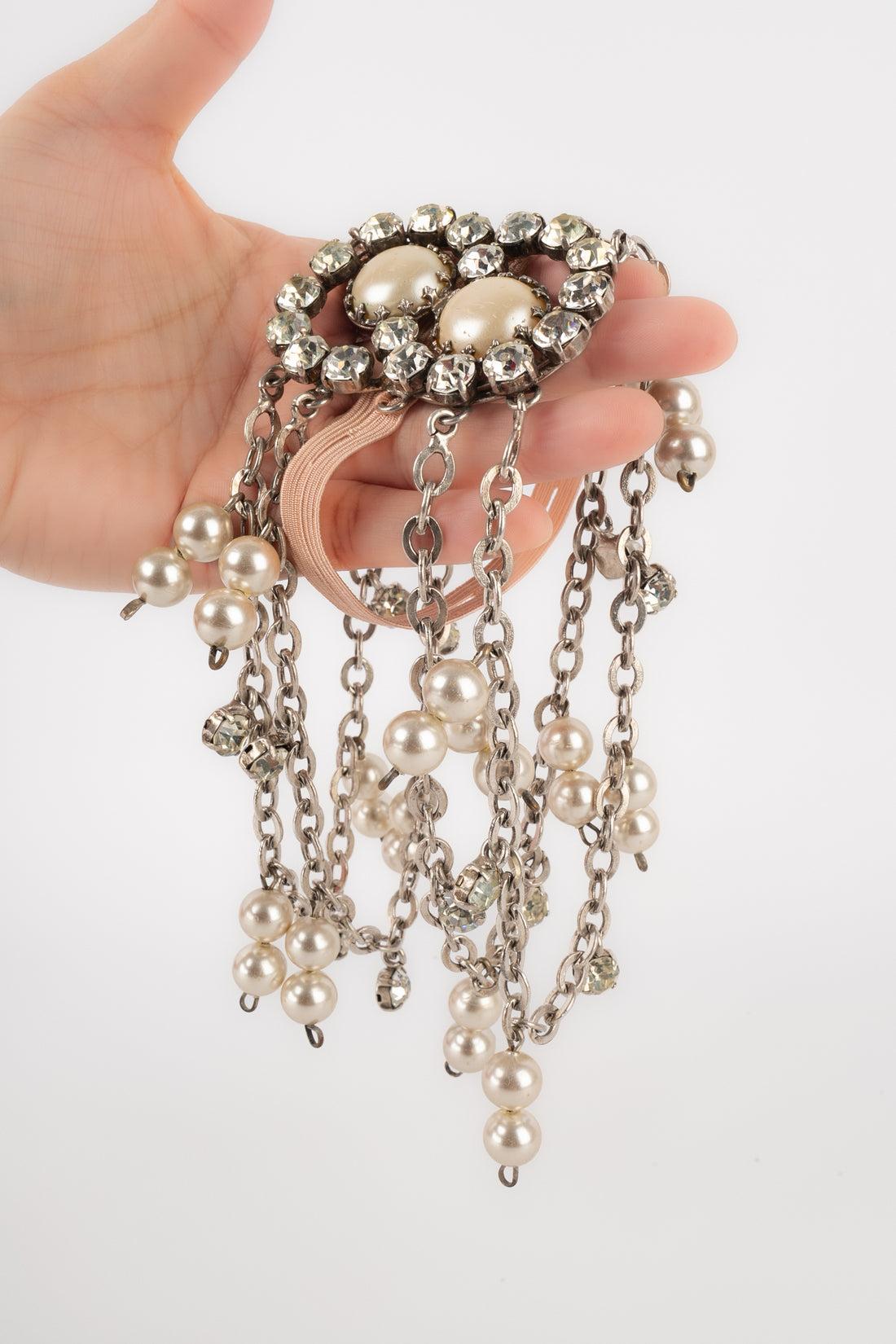 Theater Silvery Metal Drama Arm Bracelet with Rhinestones and Pearls, 1920s For Sale 1