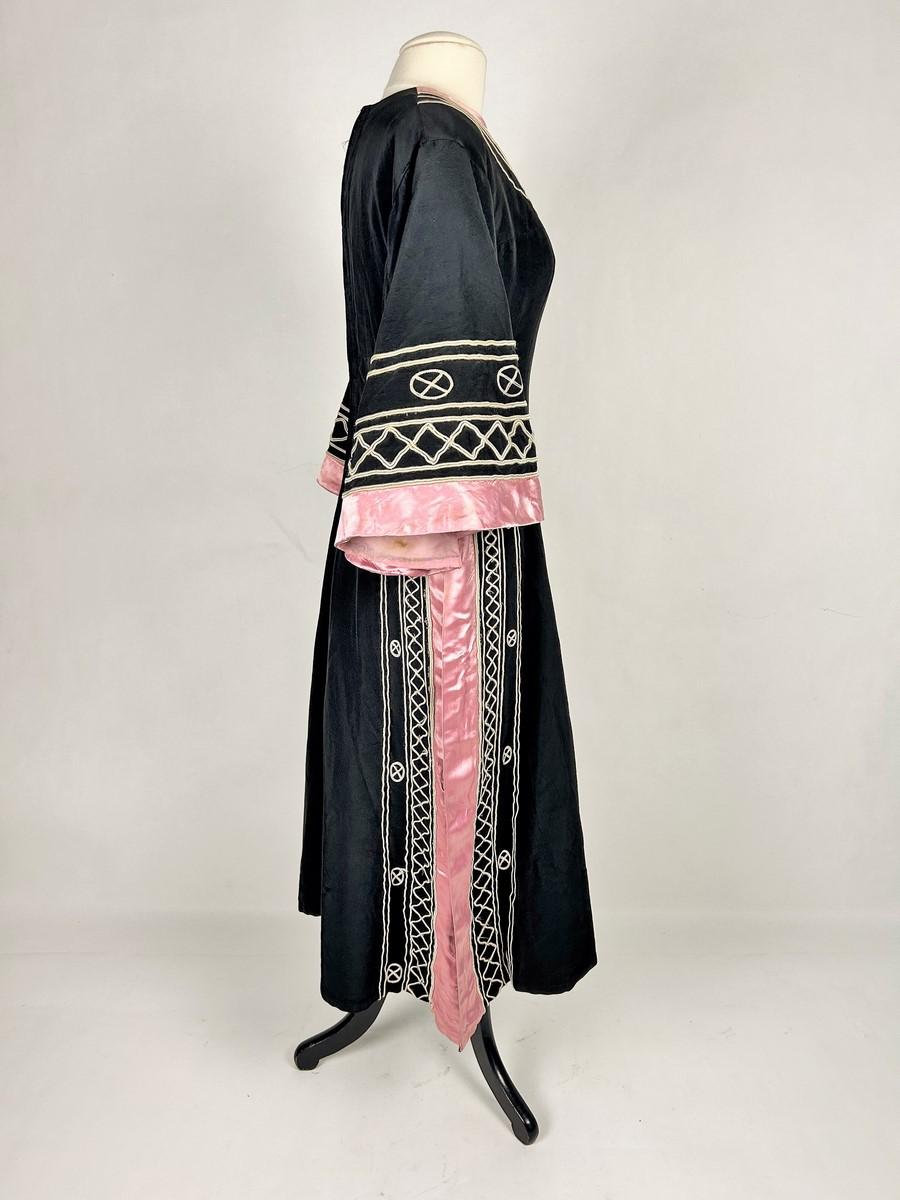 Vêtement de théâtre par Henri Lebrun - Designer de costumes français Circa 1940-1950 Bon état - En vente à Toulon, FR