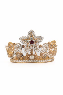 Theatre crown