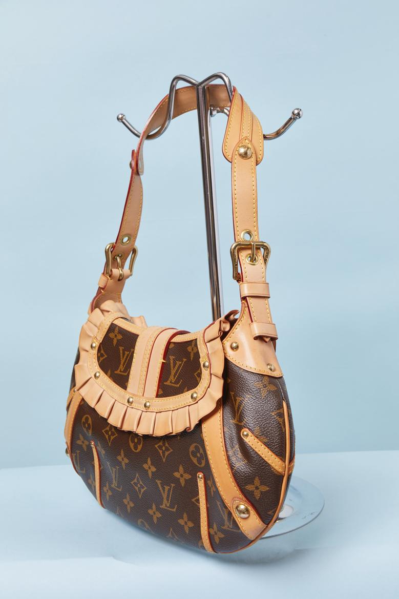 Borsa Theda monogramme in pelle LOUIS VUITTON In condizioni ottime in vendita a Saint-Ouen-Sur-Seine, FR