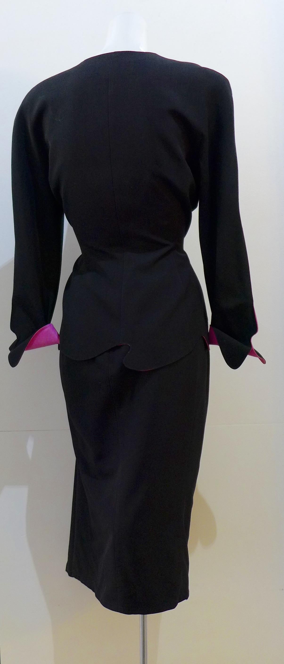 THIERRY MUGLER Black with Pink Lining and Cuff Skirt Suit Size 40 In Excellent Condition In Los Angeles, CA
