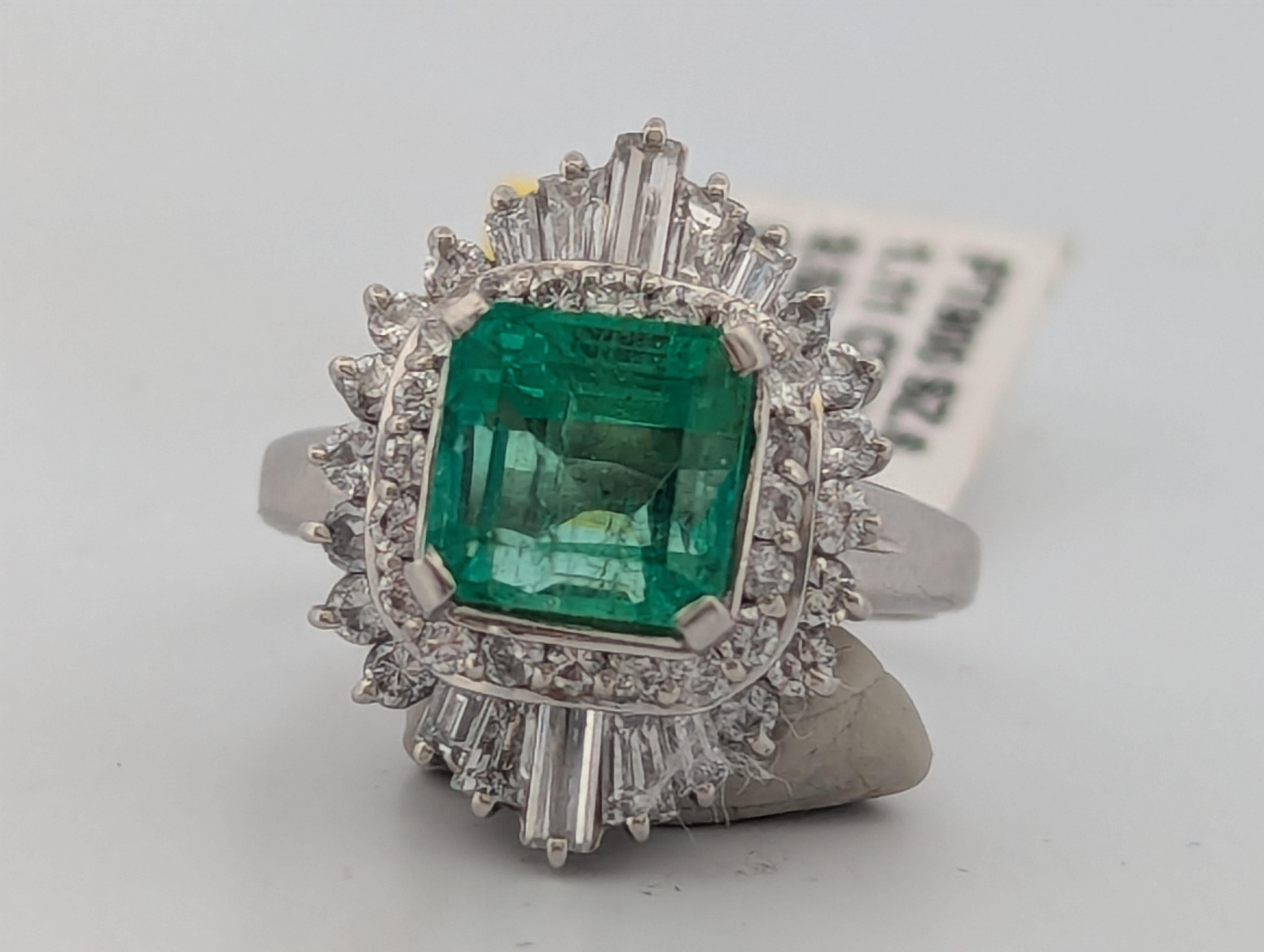 Modern Thekla  Platinum Ring With 2.52 CT GIA Certified Natural Colombian Emerald For Sale