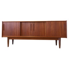 Thelna Møbelfabrik sideboard in teak with sliding doors with bar cabinet