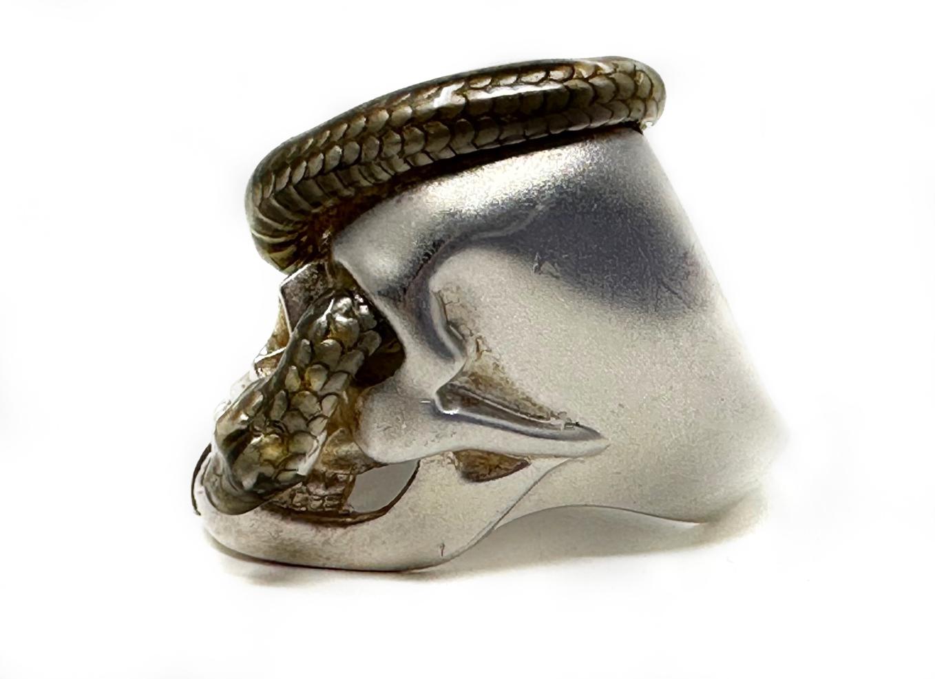 theo fennell skull ring