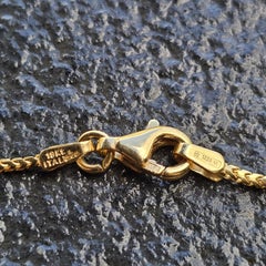 Colgante de oro amarillo de 18 quilates con diamante talla princesa en tira Theo Fennell Cadena de 17,5" 8 g