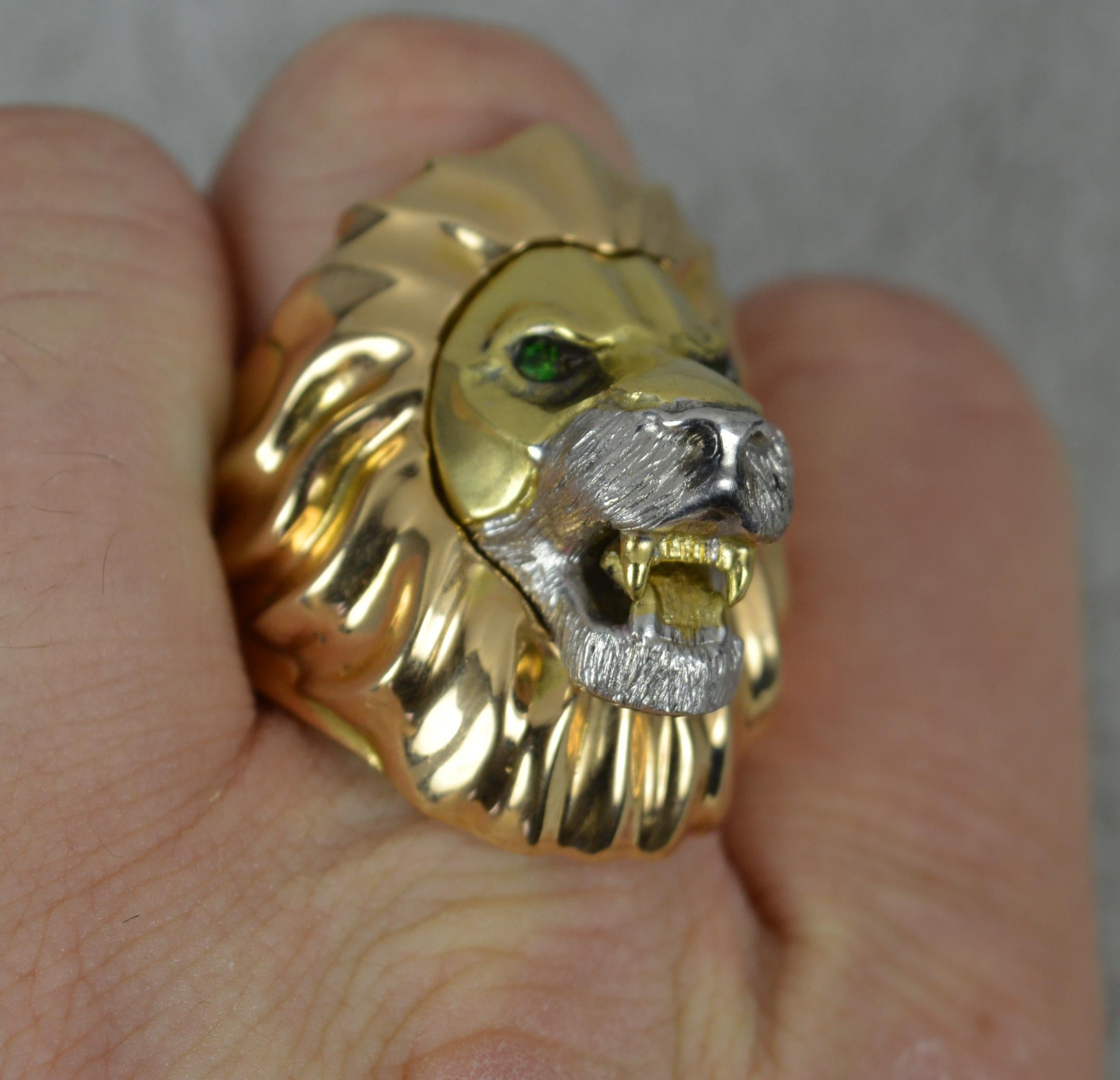 THEO FENNELL Coraggio Heavy 18ct Gold Lion Head Ring inc Box For Sale 1