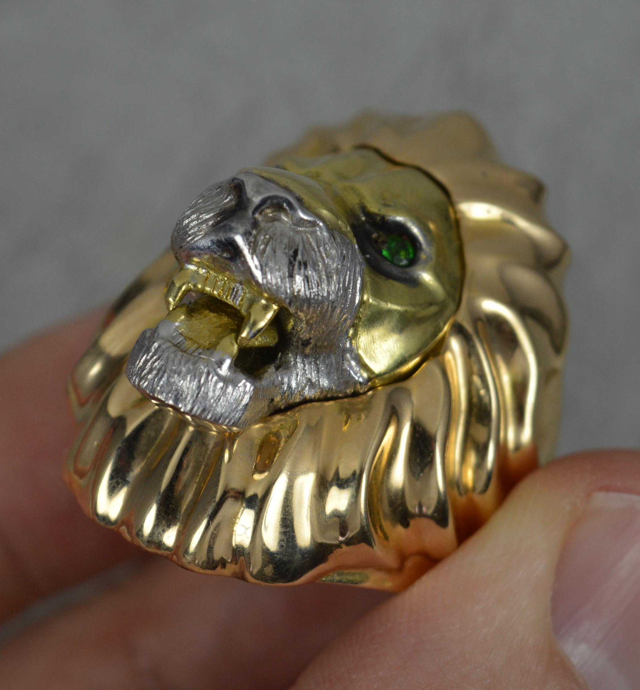 THEO FENNELL Coraggio Heavy 18ct Gold Lion Head Ring inc Box For Sale 2