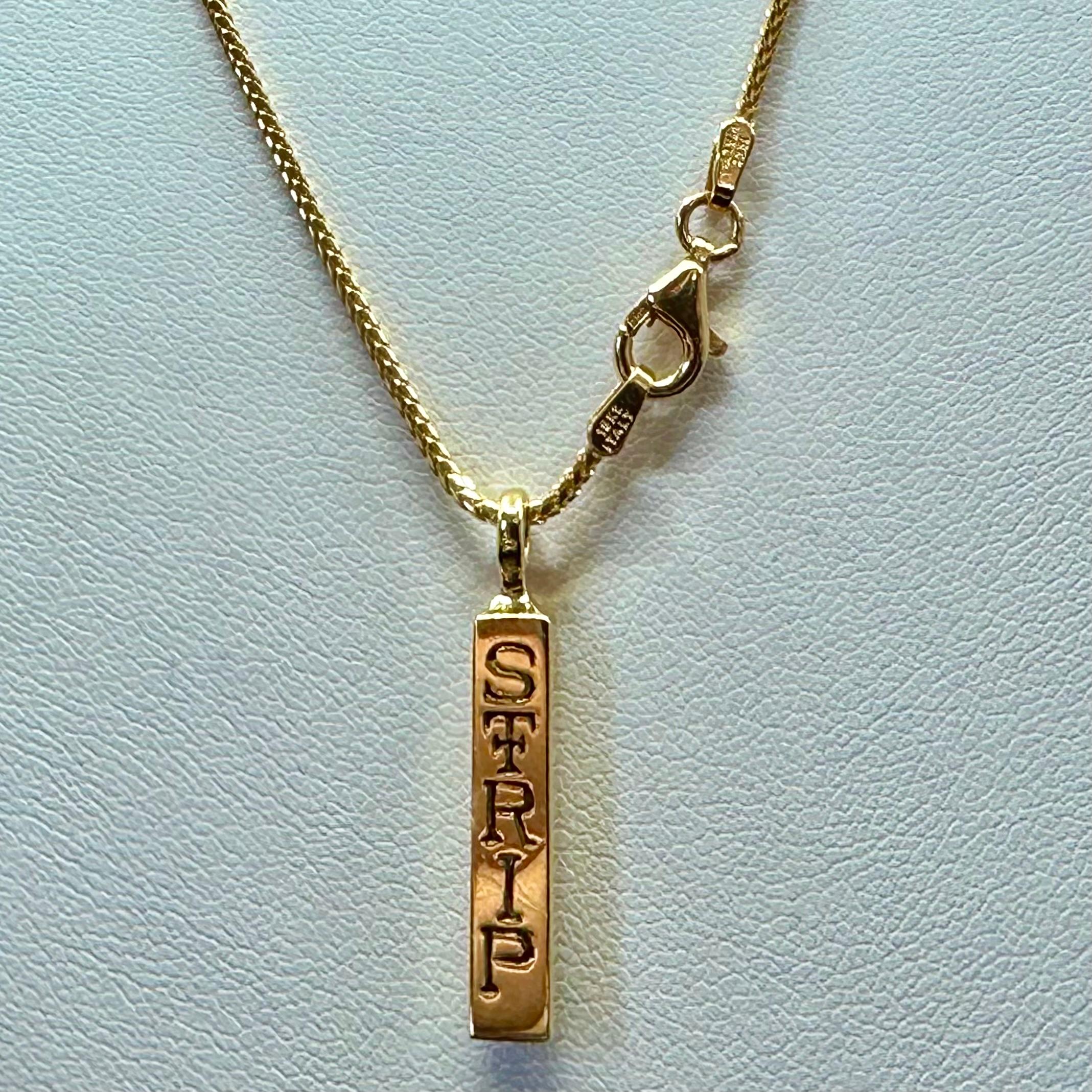 Taille princesse Theo Fennell Pendentif et chaîne en or jaune 18 carats avec diamants en vente