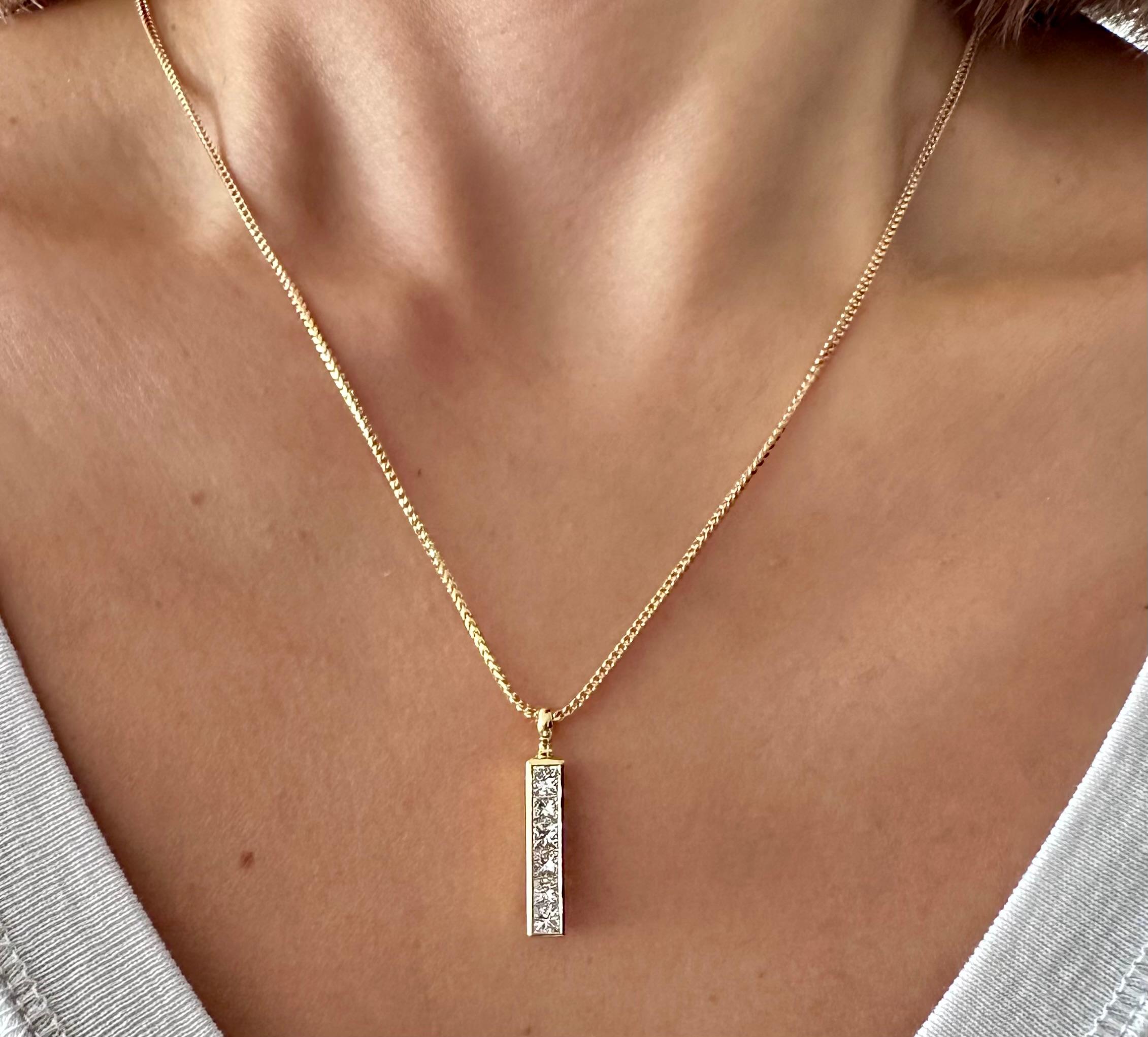 Theo Fennell Pendentif et chaîne en or jaune 18 carats avec diamants Bon état - En vente à Beverly Hills, CA