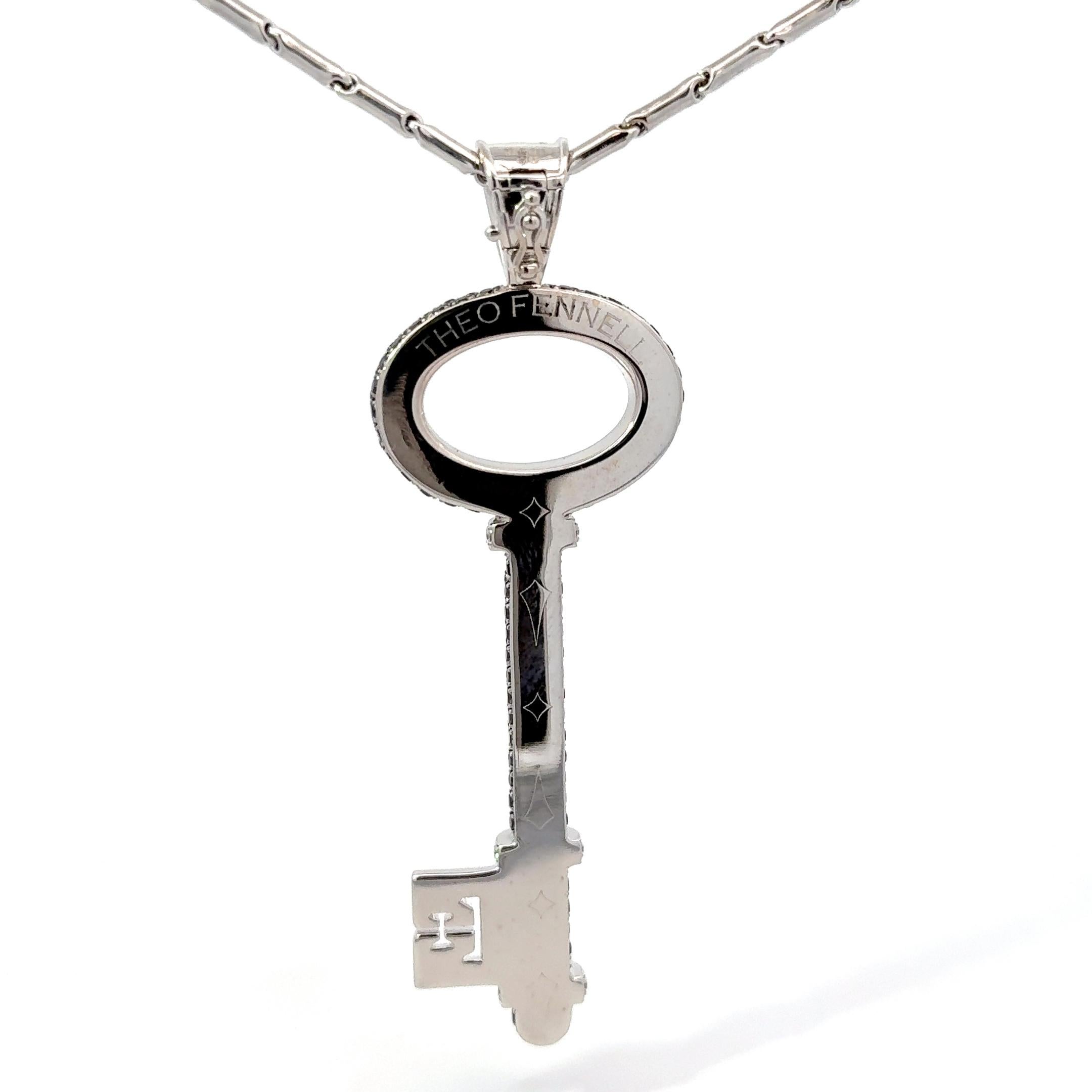 Theo Fennell - Collana con ciondolo a forma di chiave di diamante grande in oro bianco 18 carati in vendita 1