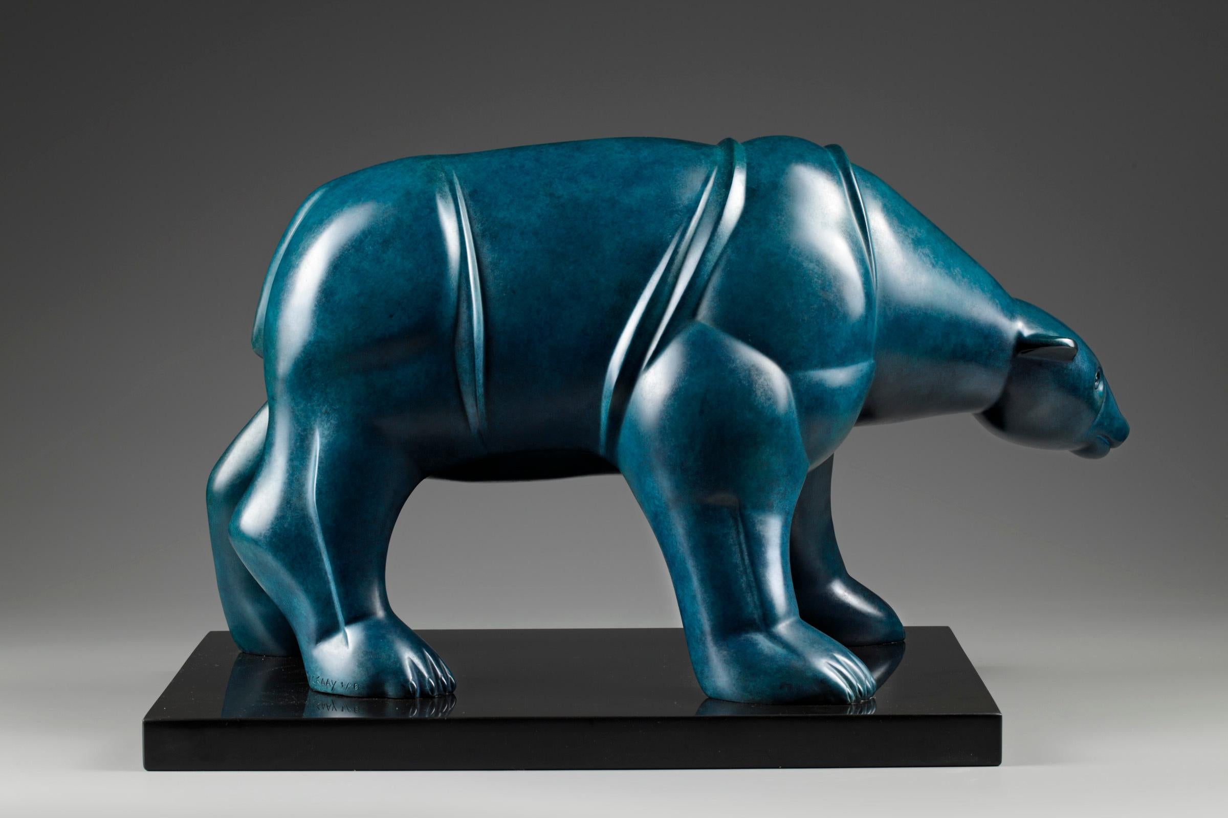 IJsbeer Polar Bear Bronze Sculpture Animal Blue Green Patina In Stock
Theo Mackaay (1950) Utrecht, the Netherlands 

Mackaay works with recognizable shape:: women, men and animals, with a pointer at the primal form. Archetypal motives like warriors,