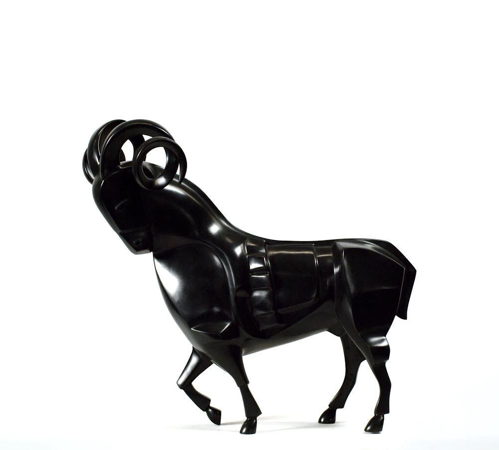 Ram Aries - Sculpture en bronze - Signe du zodiaque - Constellation - Or Figurative Sculpture par Theo Mackaay
