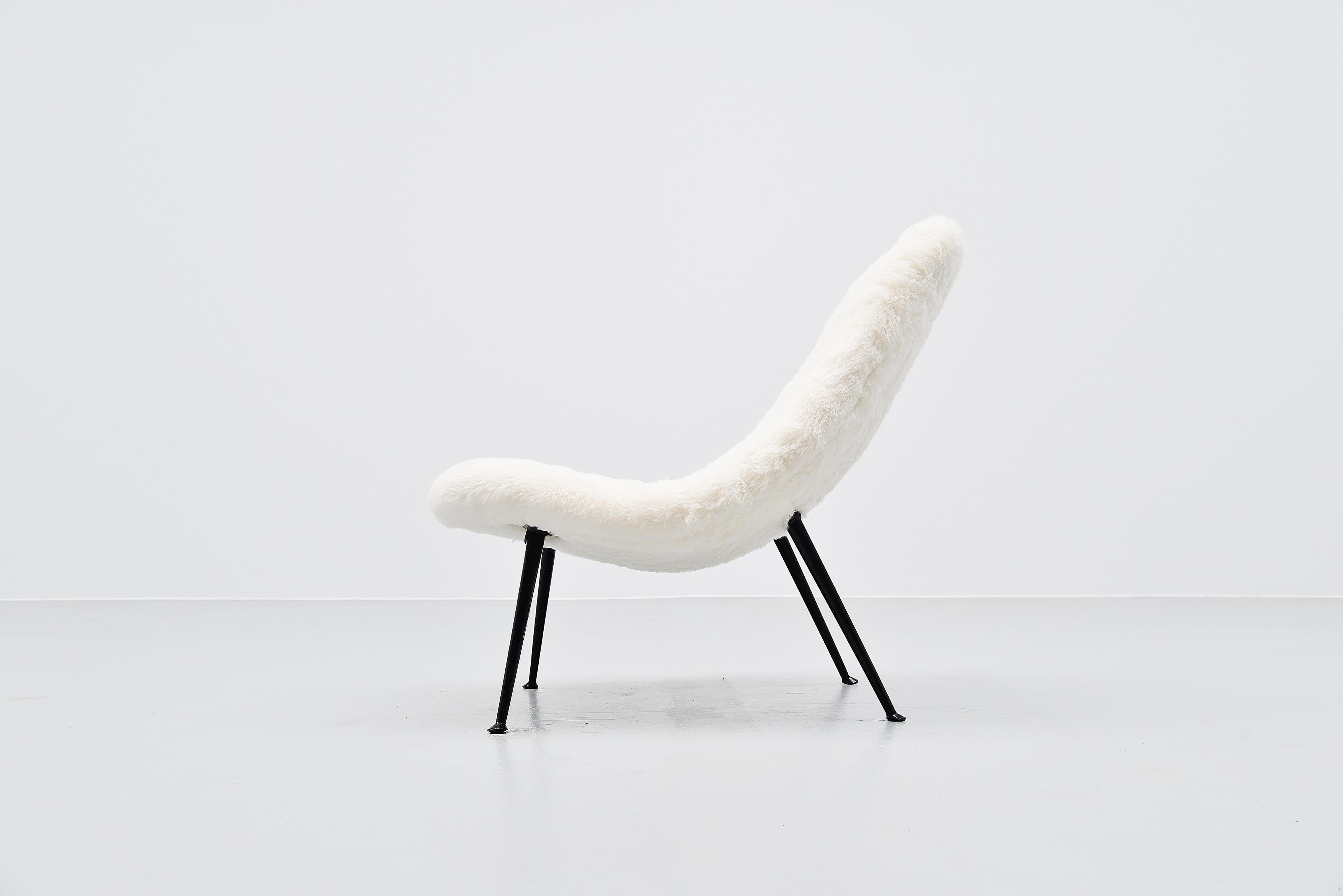 Dutch Theo Ruth 122 Lounge Chair Alpaca Wool Artifort, 1956 For Sale
