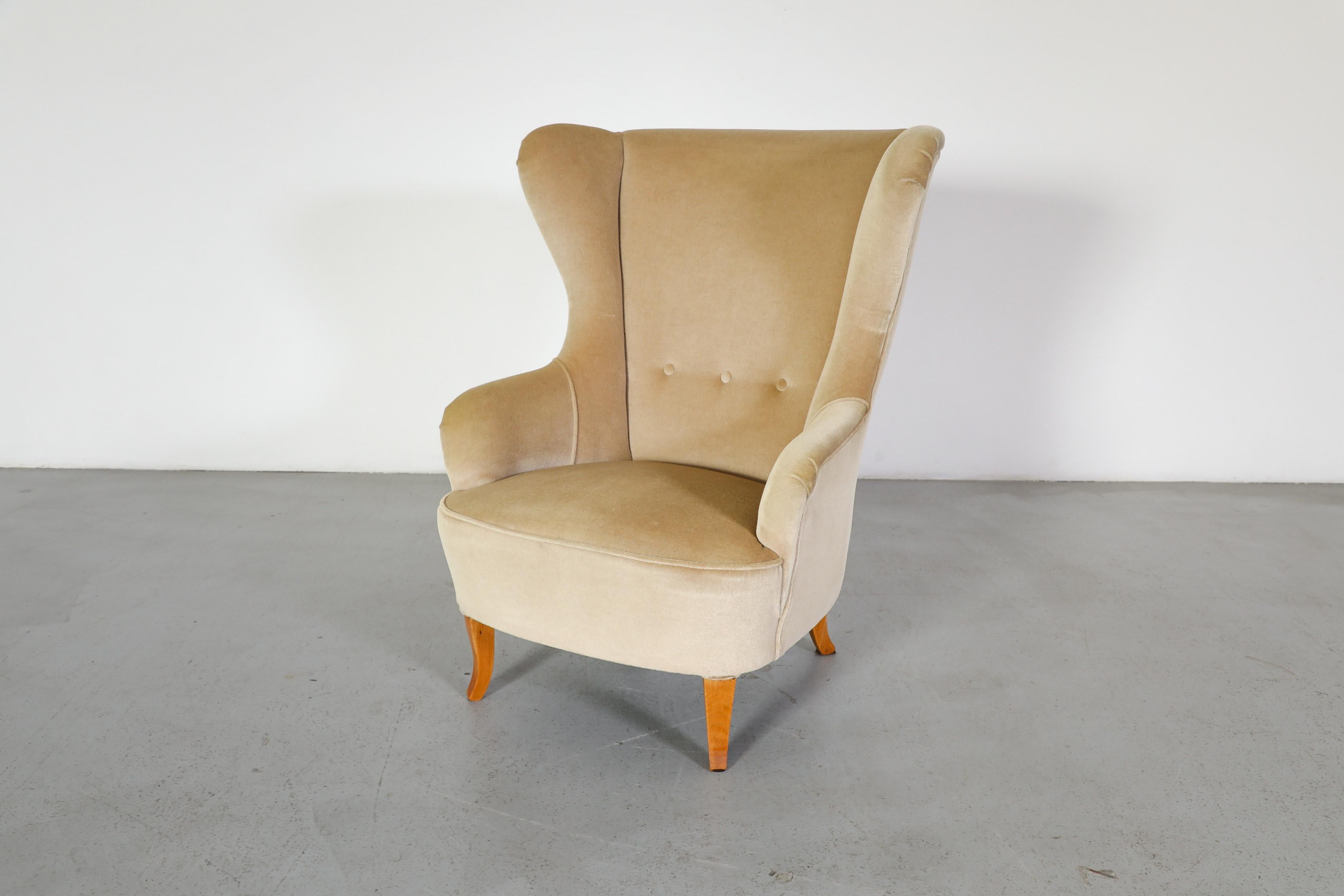 Silla de salón Theo Ruth de mohair beige para Artifort, mediados del siglo XX holandés en venta 4
