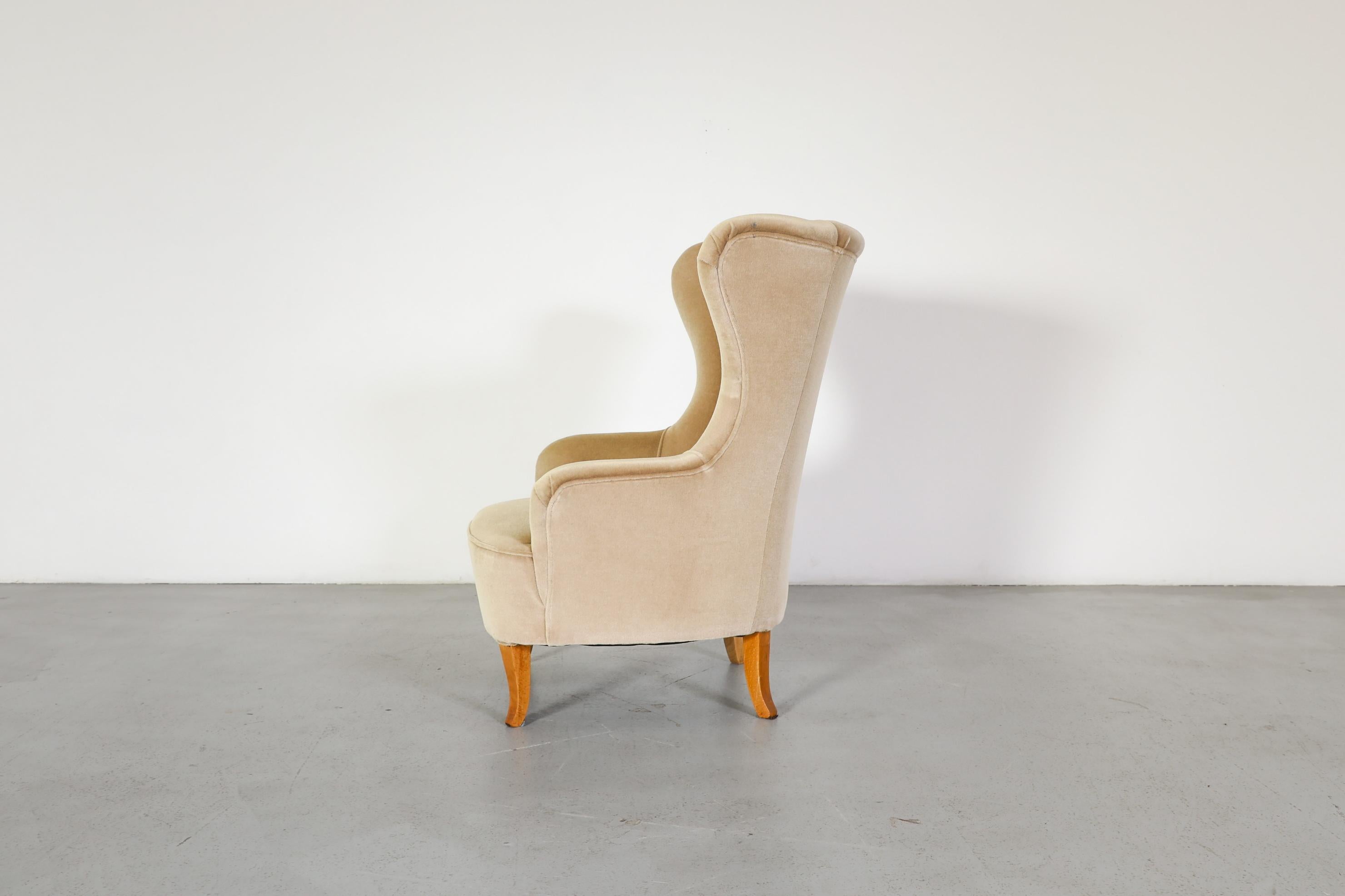 Silla de salón Theo Ruth de mohair beige para Artifort, mediados del siglo XX holandés Holandés en venta
