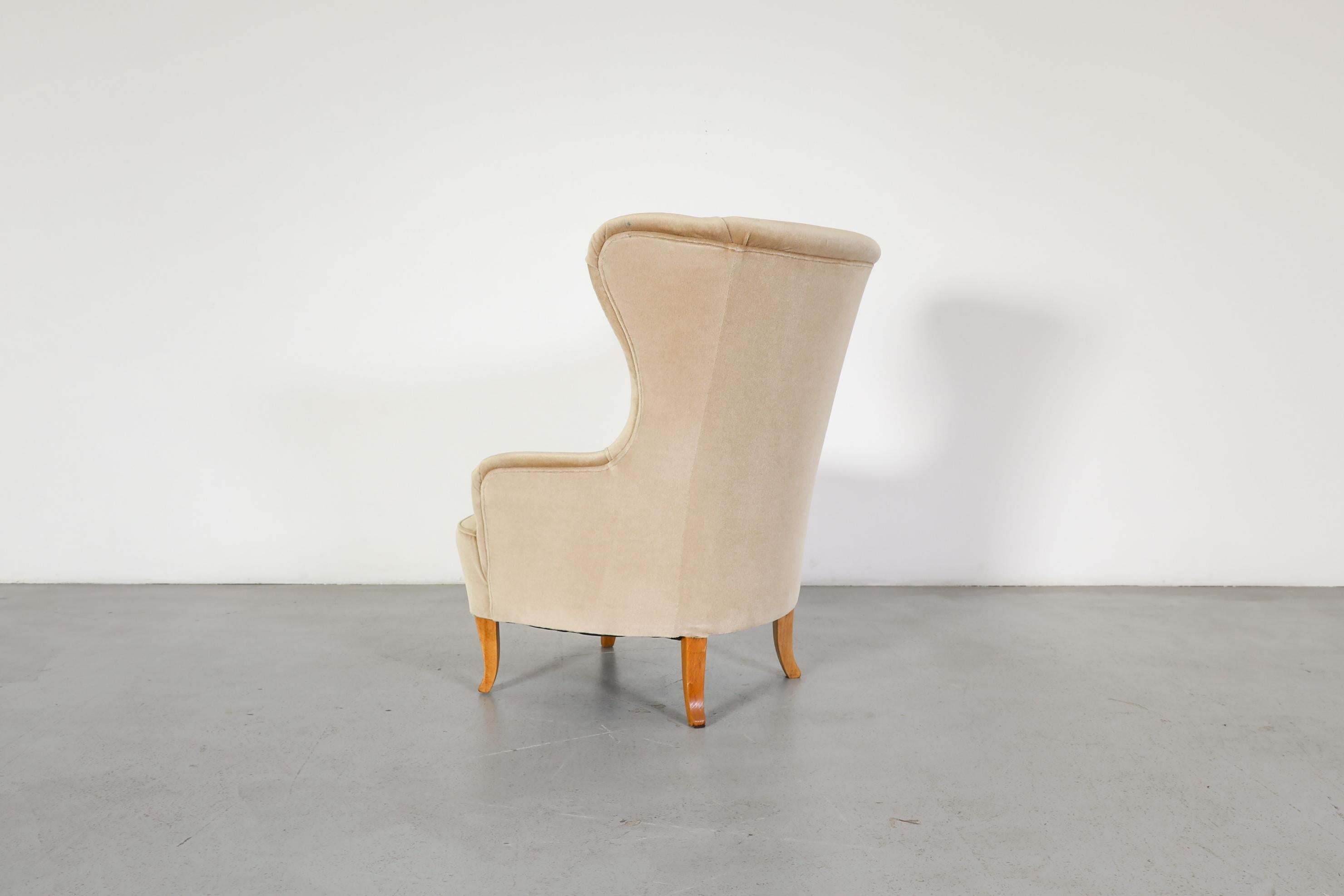Silla de salón Theo Ruth de mohair beige para Artifort, mediados del siglo XX holandés en Bueno estado para la venta en Los Angeles, CA